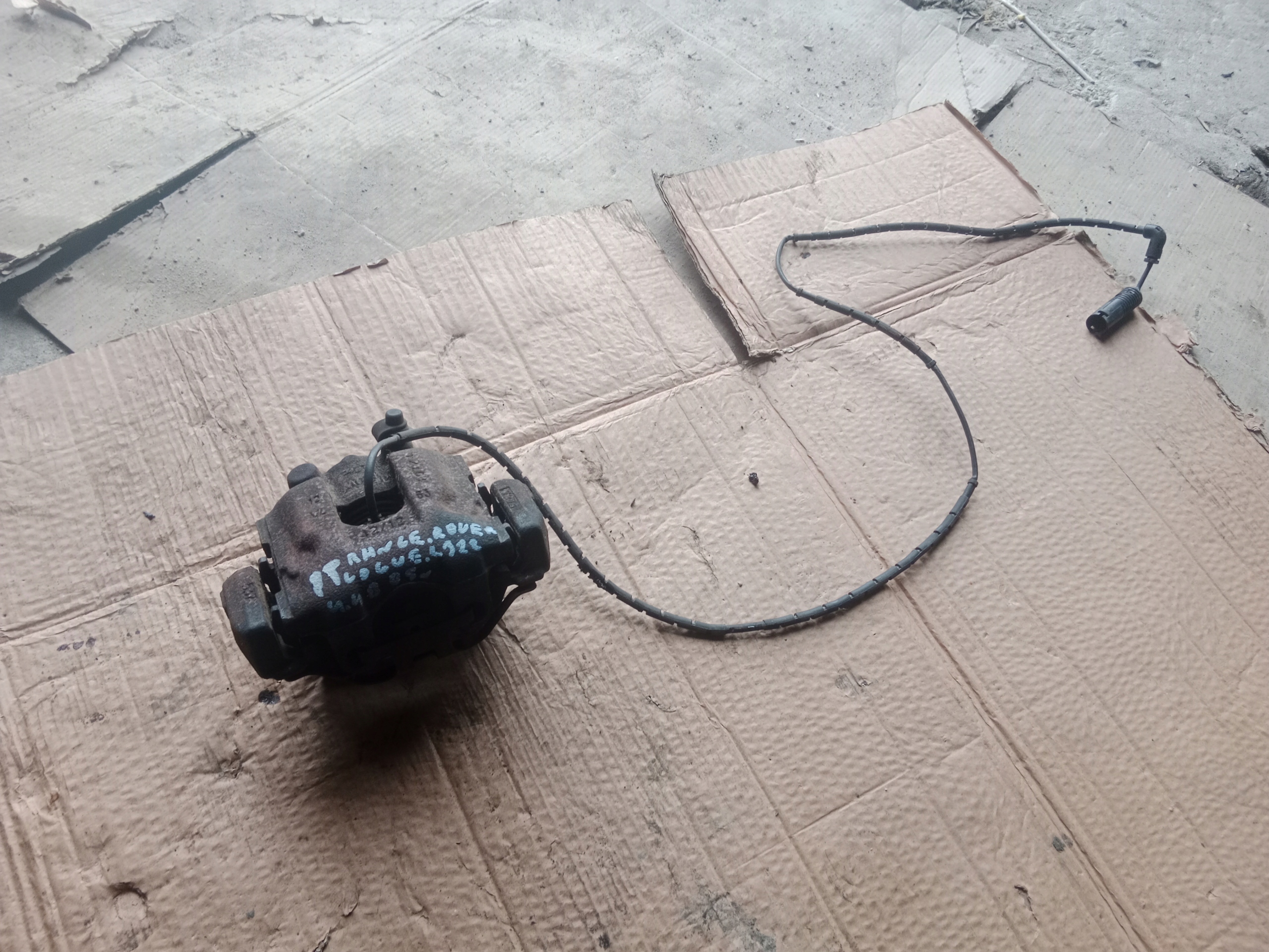 caliper brake right rear part RANGE ROVER VOGUE L322 4,4 V8