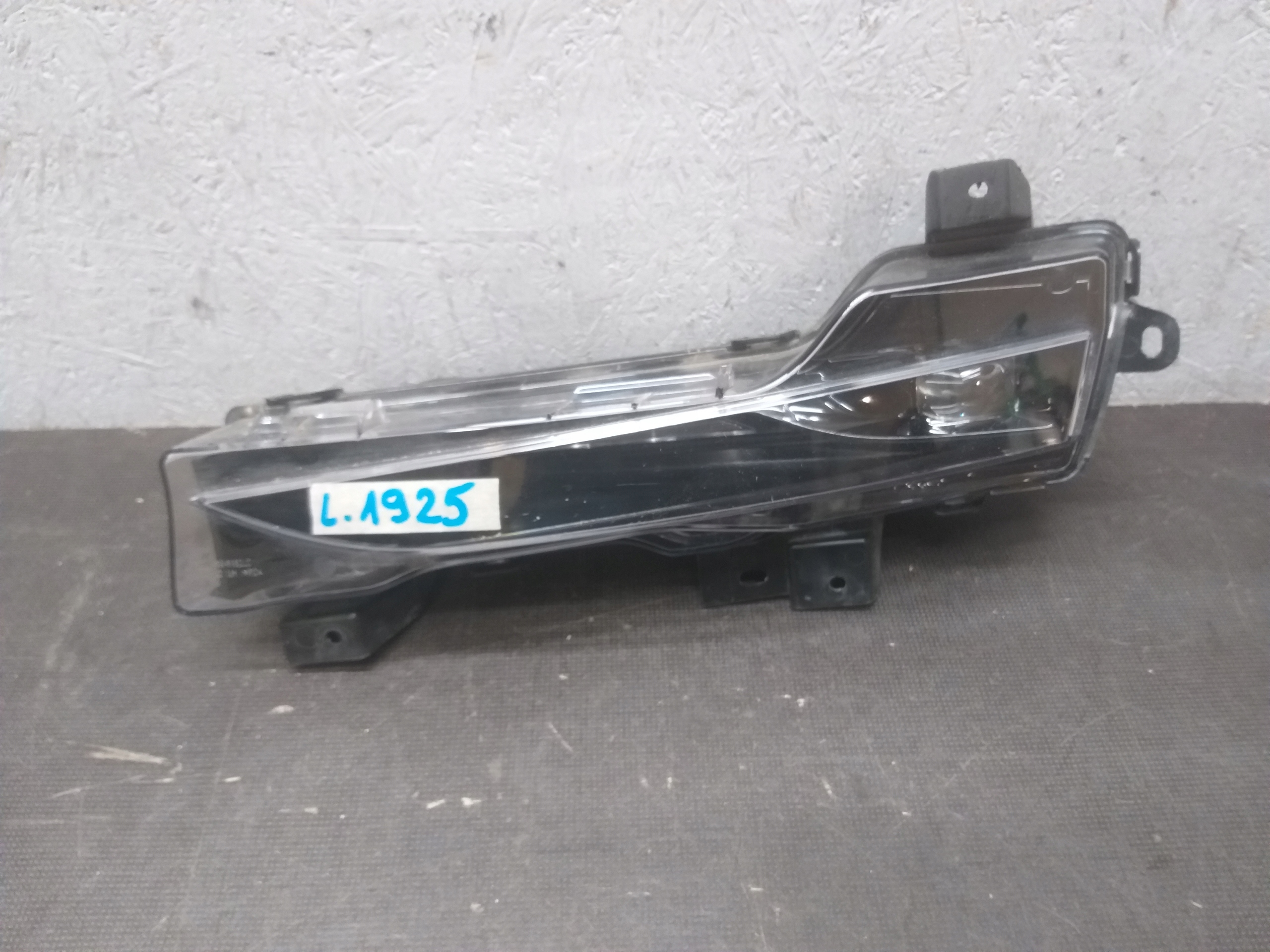 NEBELSCHEINWERFER LINKS TESLA III 3 Y LED 1624797-00-A