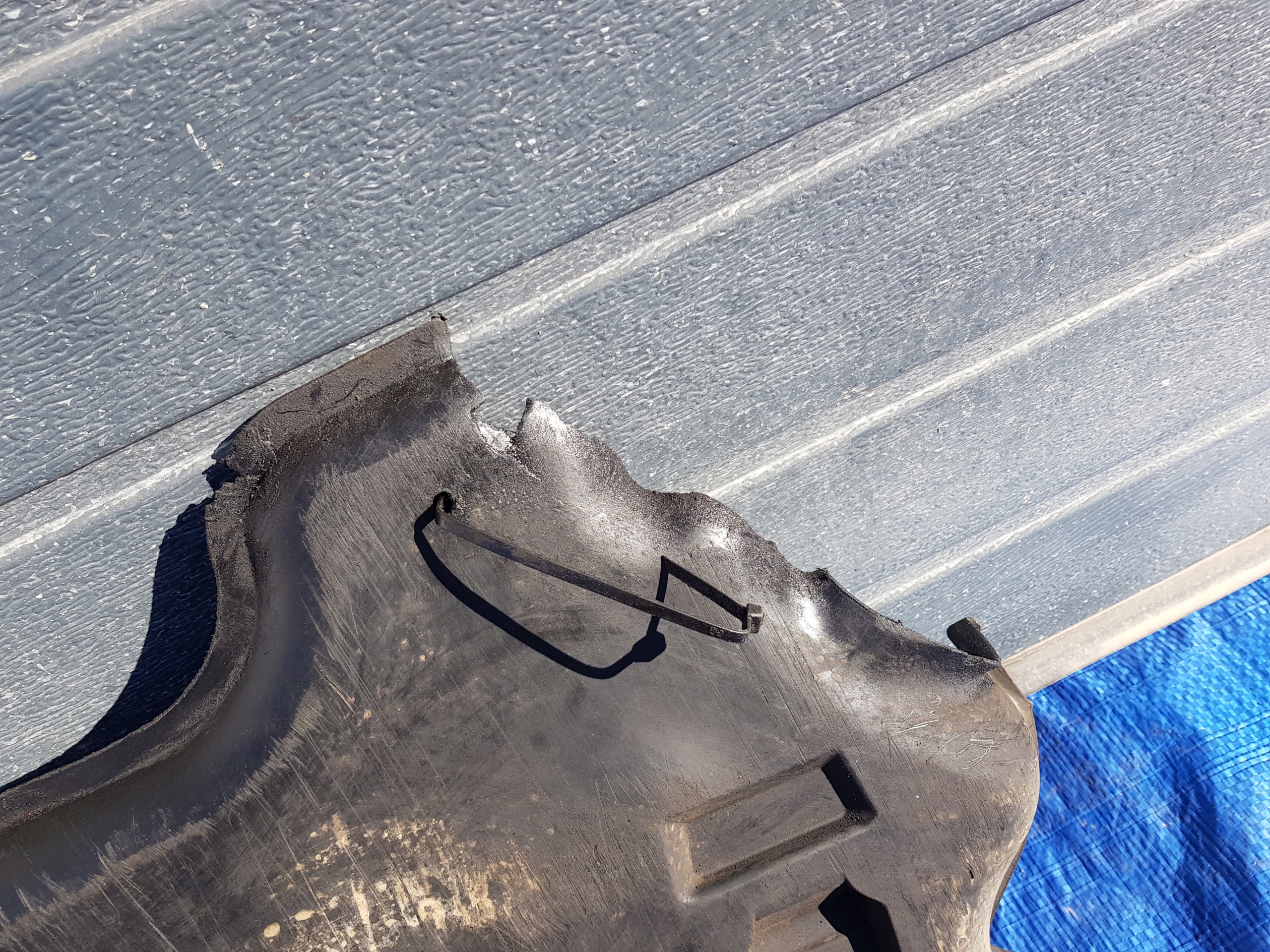 cover lower cover below engine MERCEDES W211 2115202523