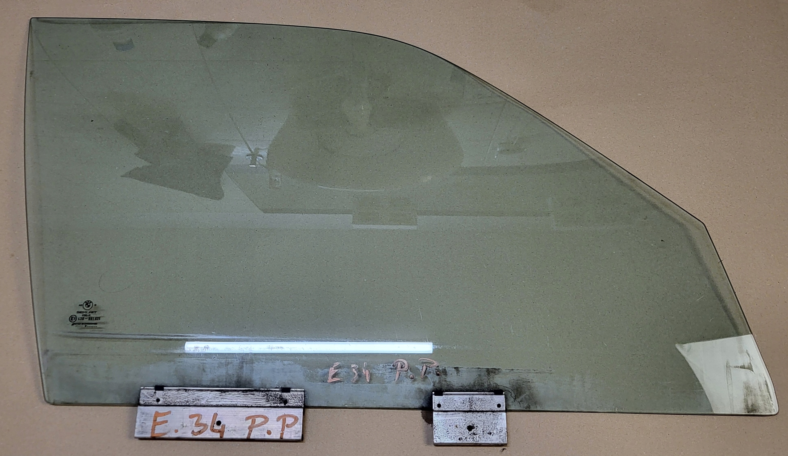 window Z door PRAWYCH PRZEDNICH BMW 5 E34 originál