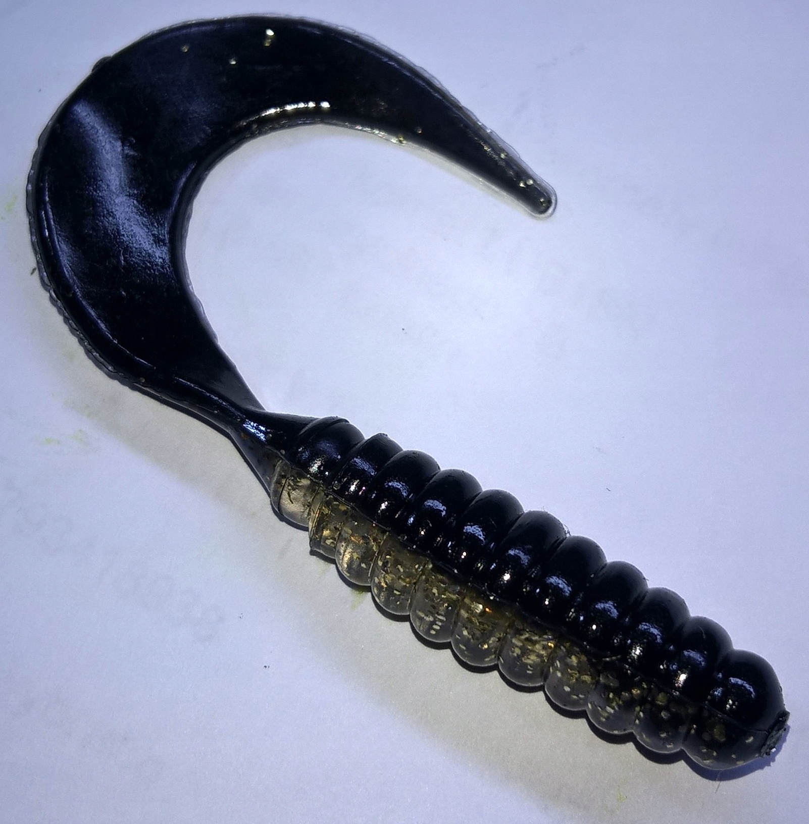 

Manns Twister 7cm Czarny/Przeźr. ze srebrnym brok.