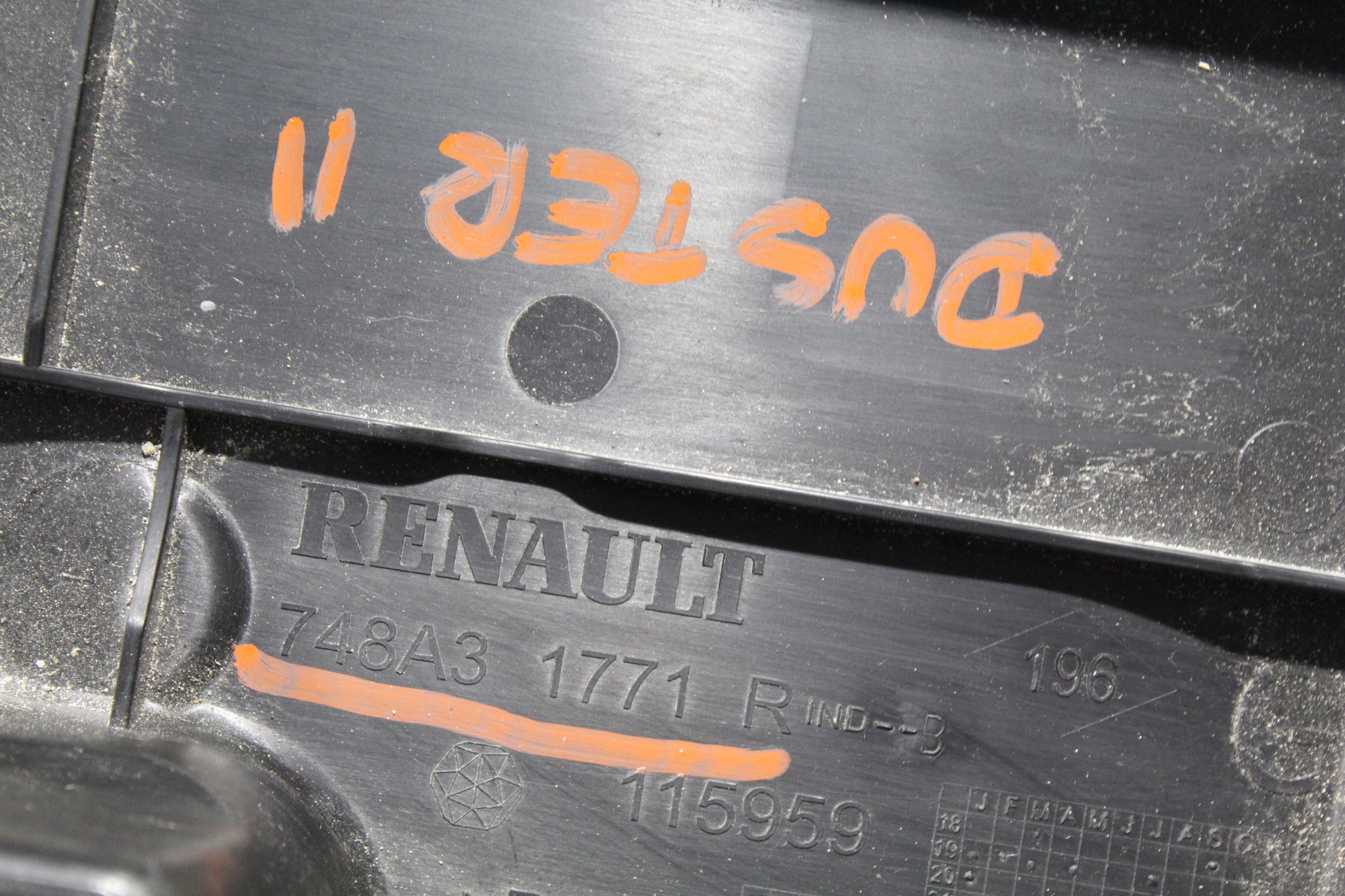 cover chassis left DACIA DUSTER II 2 748A31771R