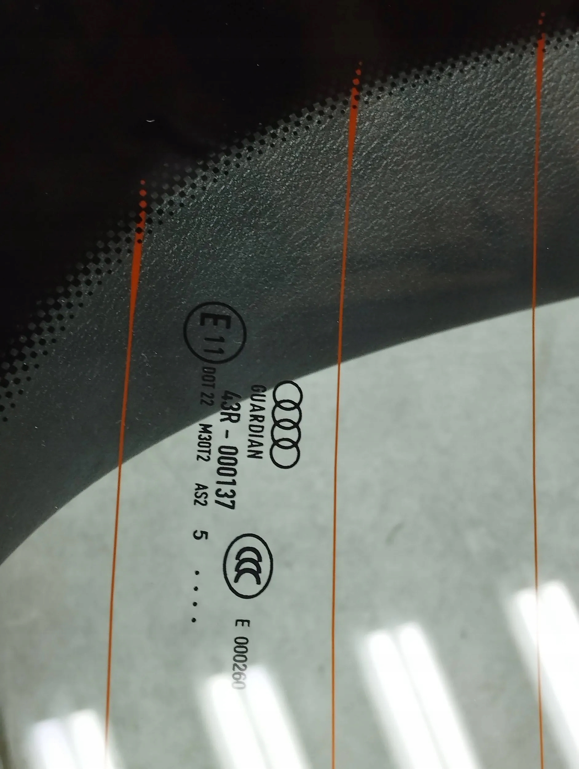 Audi A5 Sportback 8T boot door window LY9C