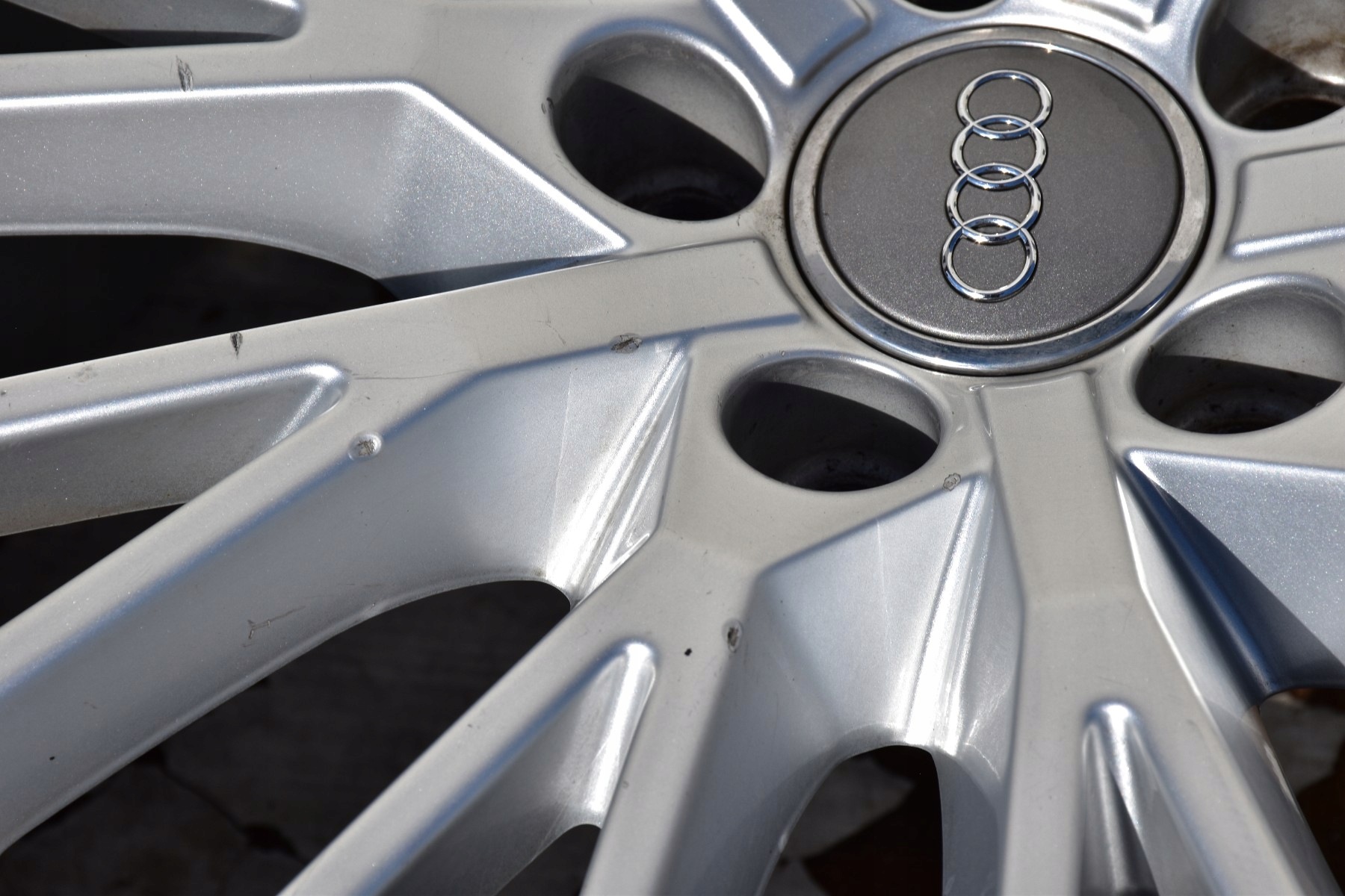 disk hliníkový AUDI TT 8,5" x 18 " 5x112 ET50 8S0601025D