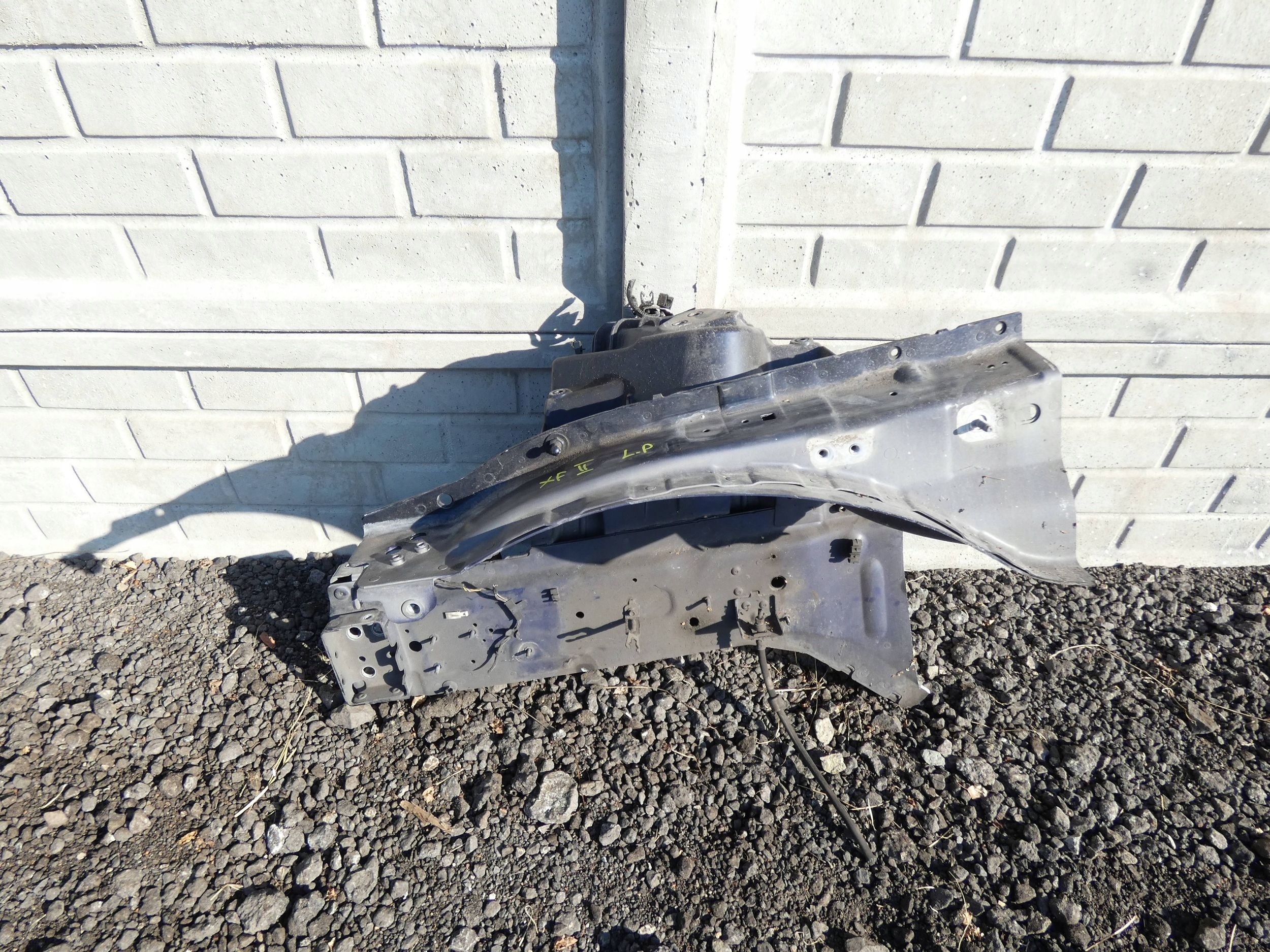 JAGUAR XF II X260 quarter left front left