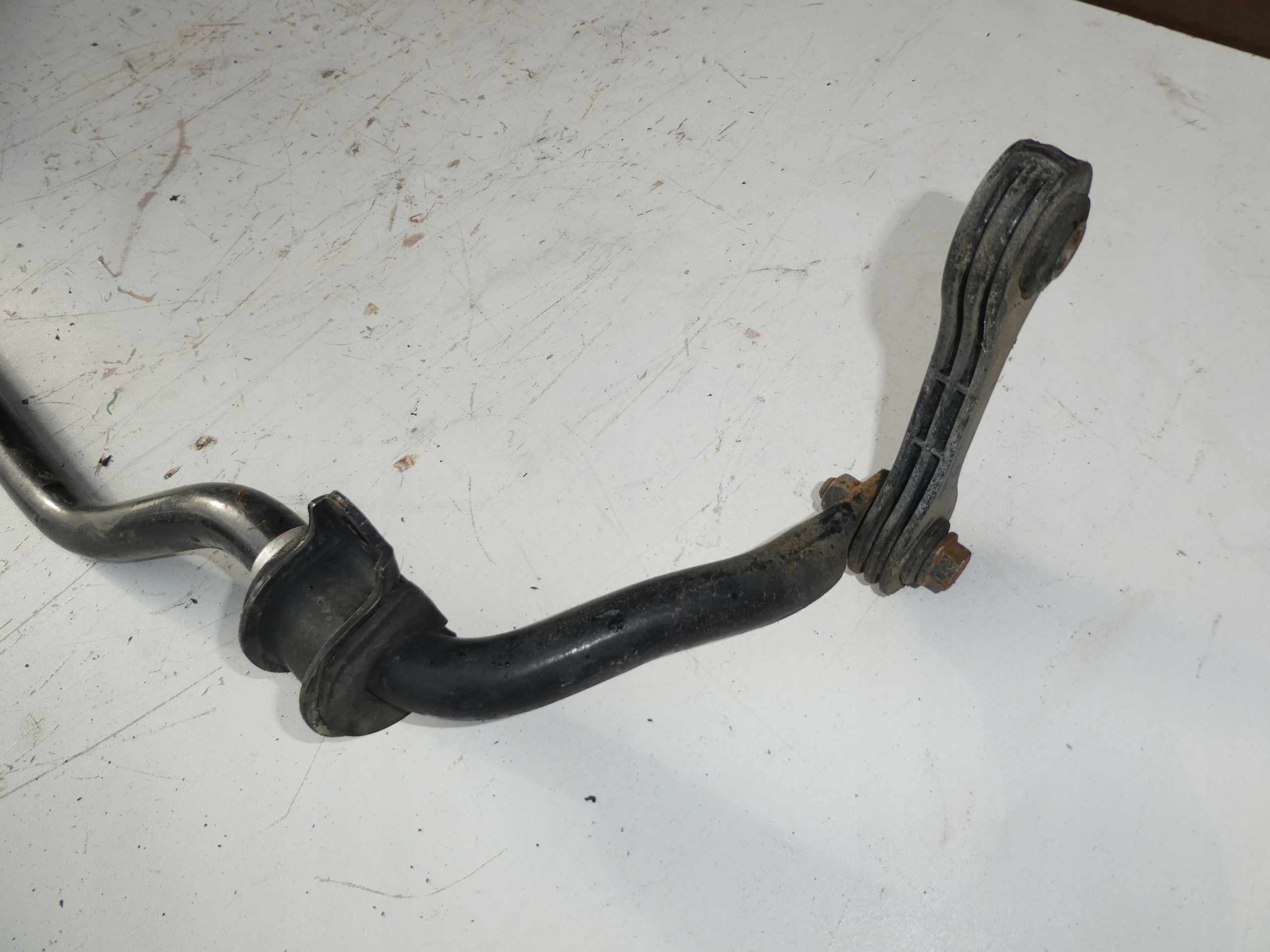 VW AMAROK 2H stabilizer rod front