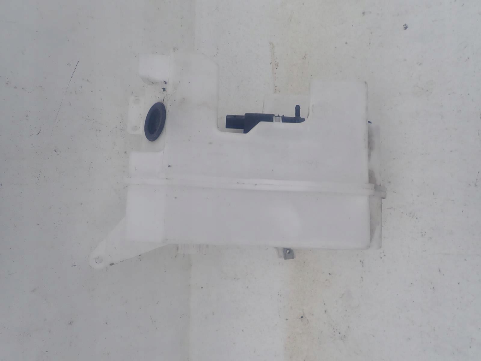 FORD FOCUS IV 4 MK4 18-> Behälter Spritzdüse