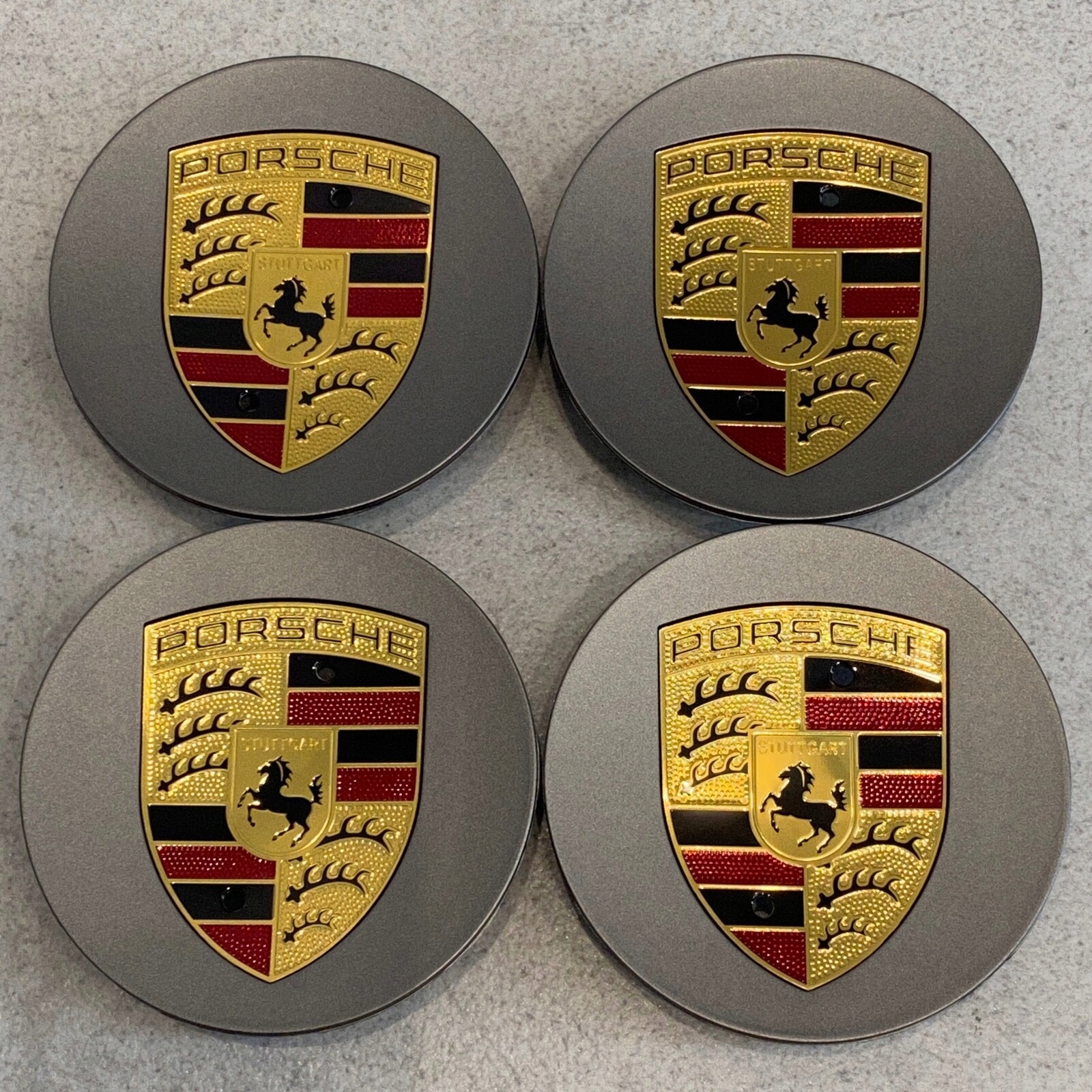 Krytky diskov Porsche platinová saténová 7L5601151 OB5 konkávne 76 mm