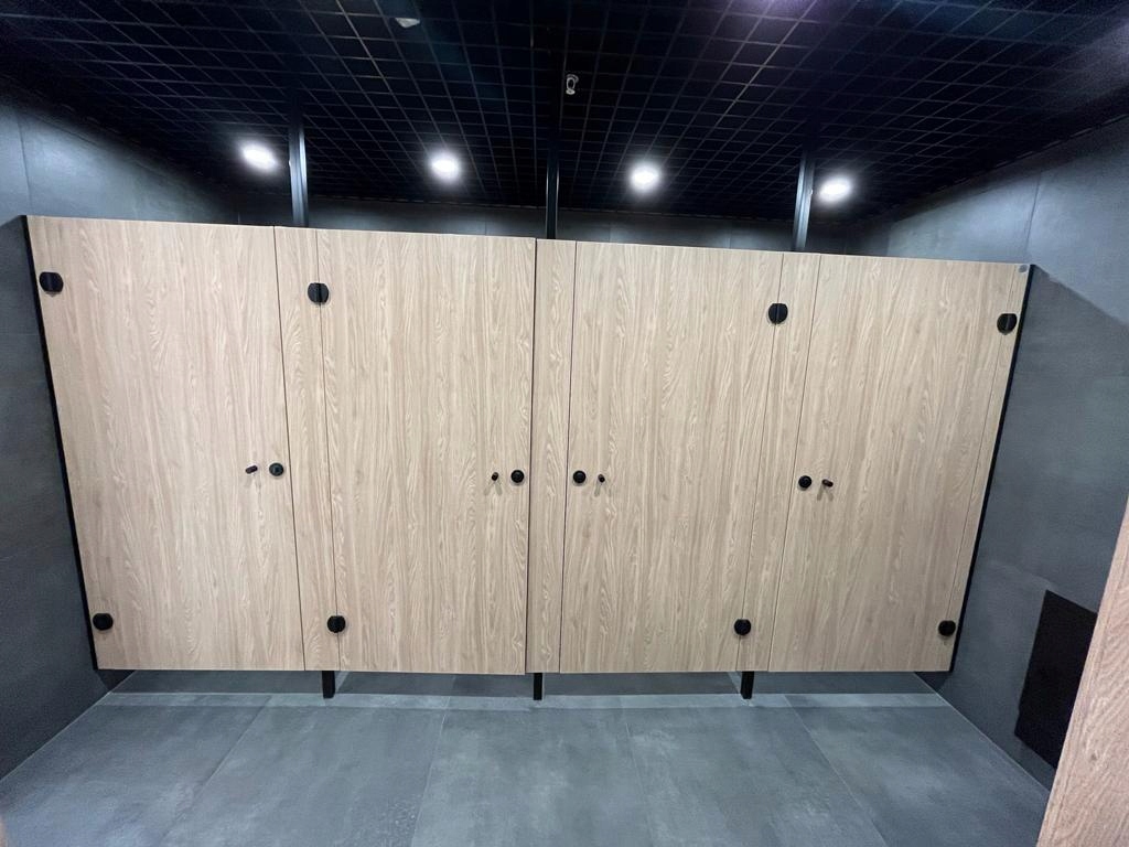 KABINY SANITARNE KABINA WC ŚCIANKA PRZEGRODA HPL 10mm HPL 12mm LPW 18mm