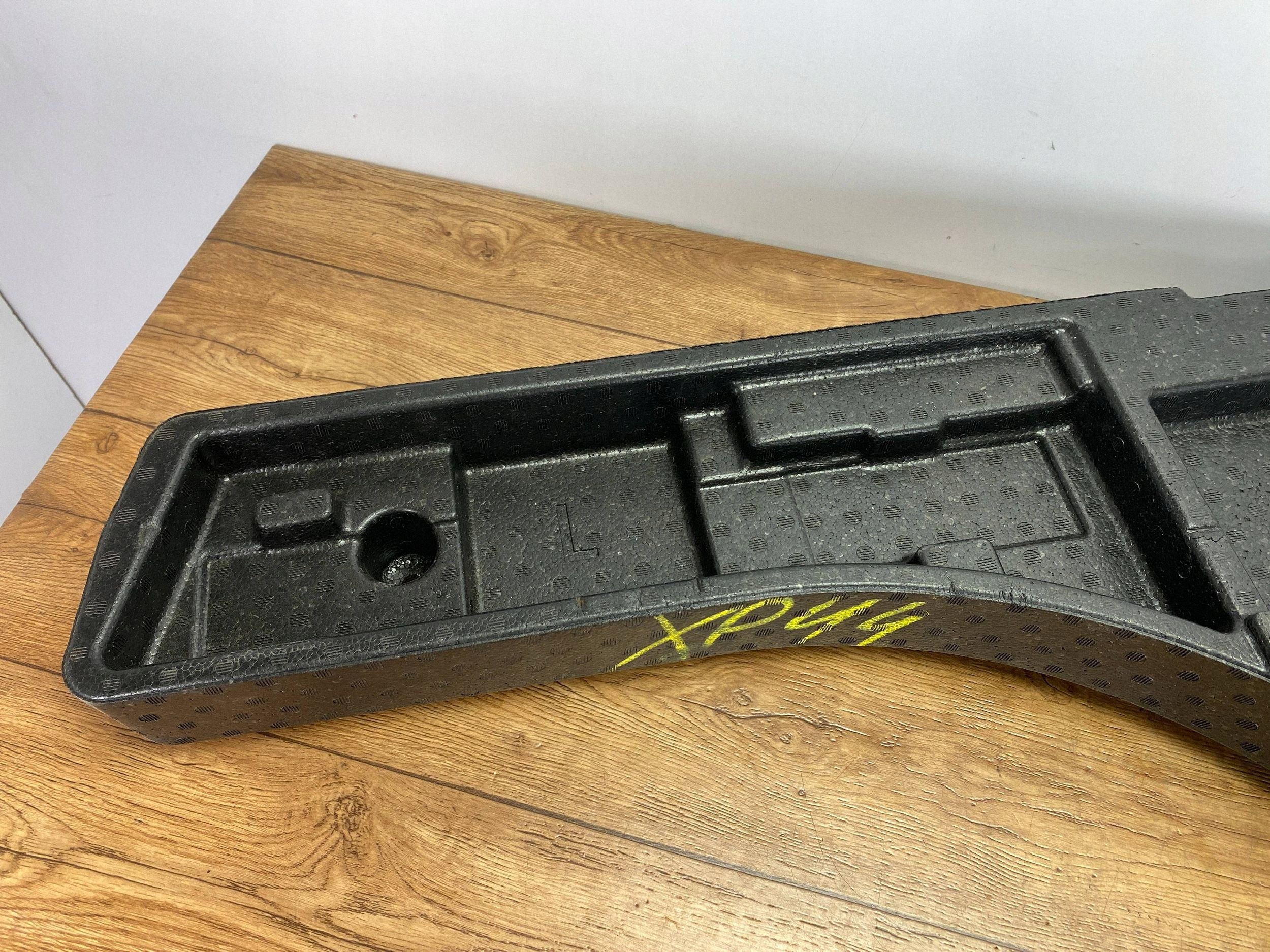 polystirene filling passenger compartment boot Ford Escape IV Kuga MK3 2020+