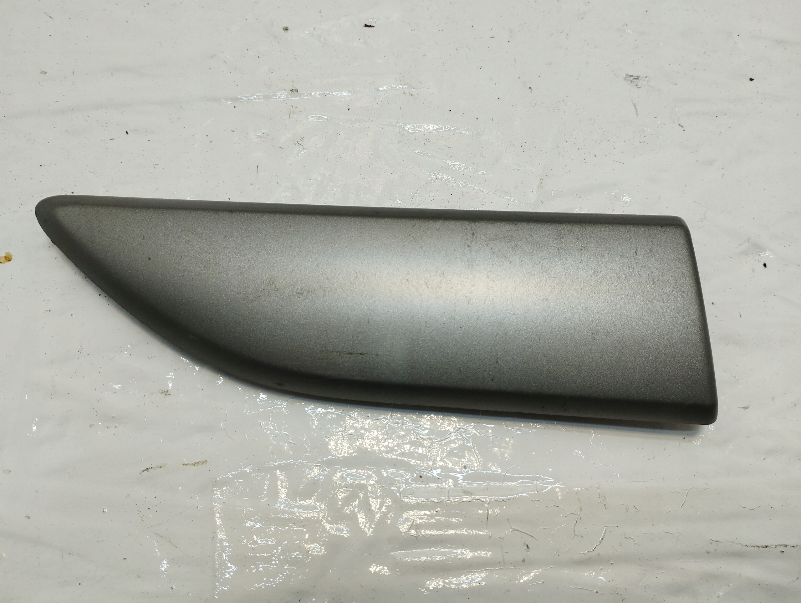 BJ32-29426 - LAND ROVER EVOQUE МОЛДИНГ ПЕРЕДНЕЙ ПРАВОЙ ДВЕРИ