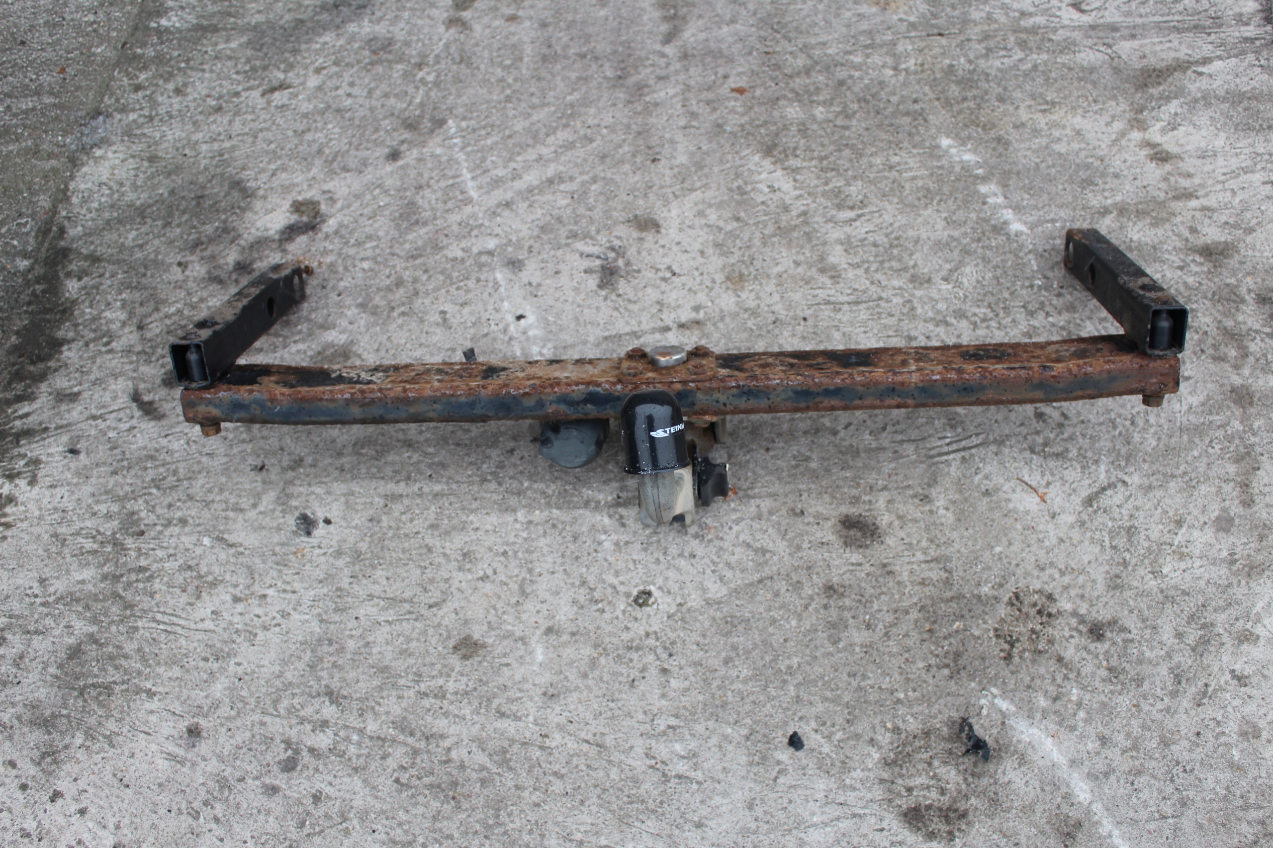 MERCEDES 124 KOMBI HAK ORYGINALNY