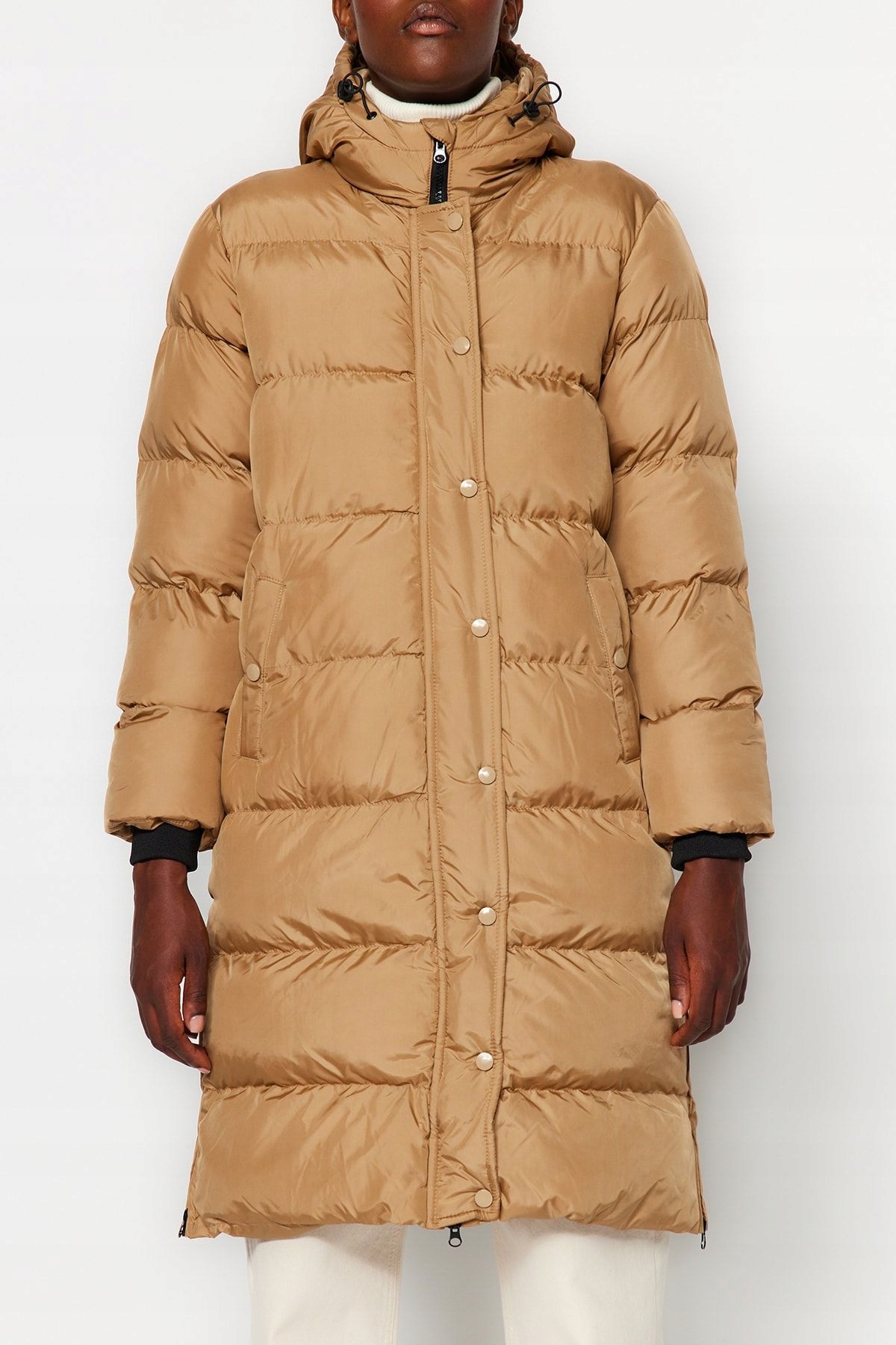 Zateplená bunda Trendyol S s kapucí