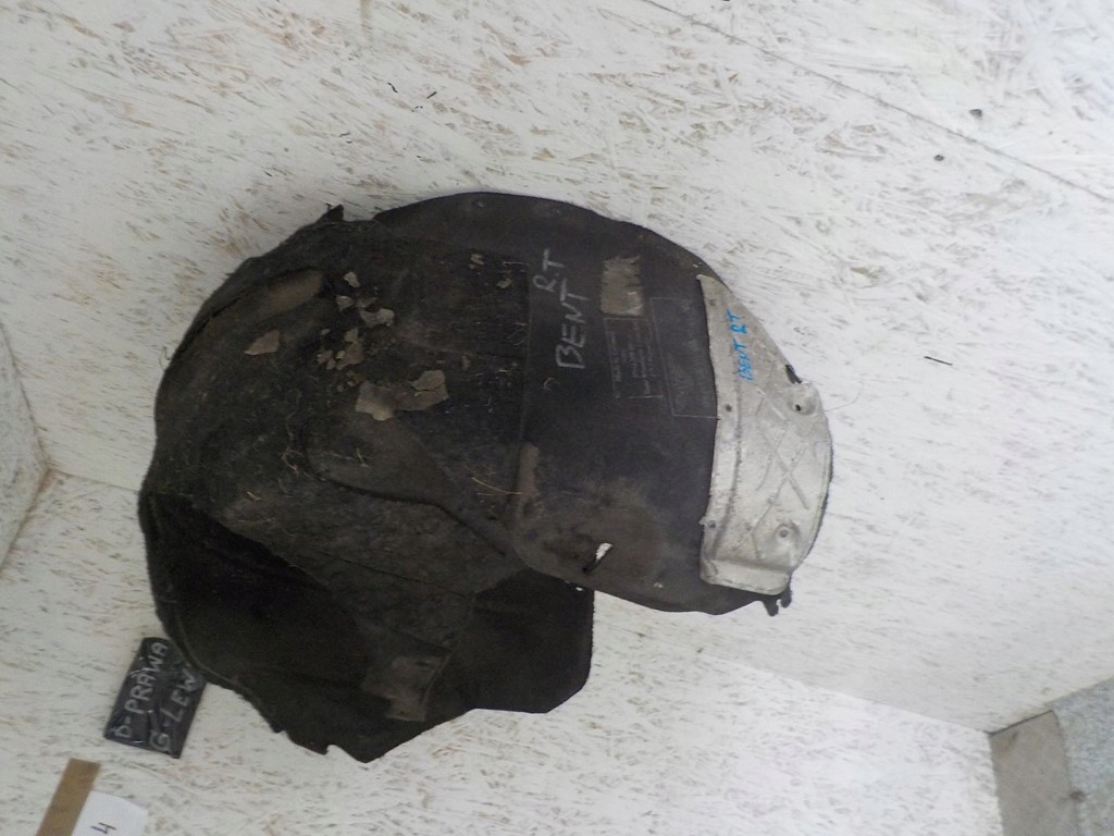 NADKOLE PRAWY TYŁ BENTLEY CONTINENTAL FLYING SPUR