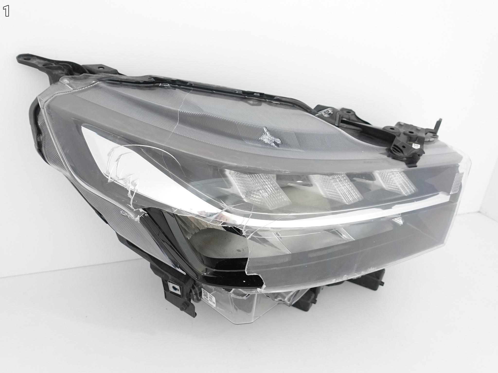SUZUKI SX4 S-CROSS II 2 22- light FULL LED right EU