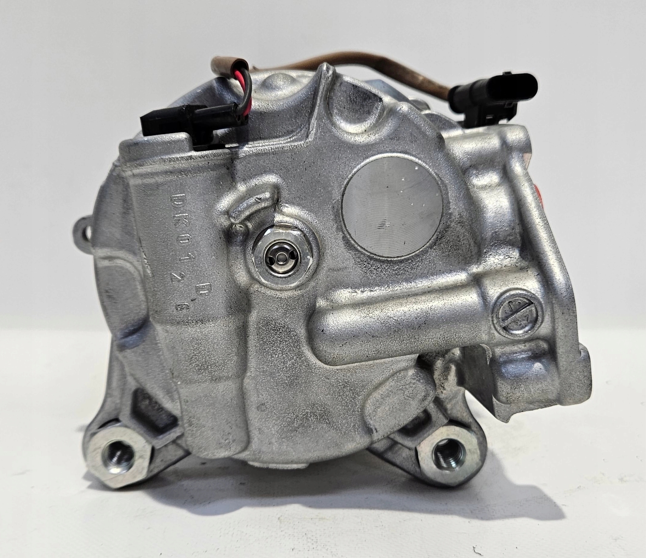 compressor; of the air conditioning BMW OE 9482996-02