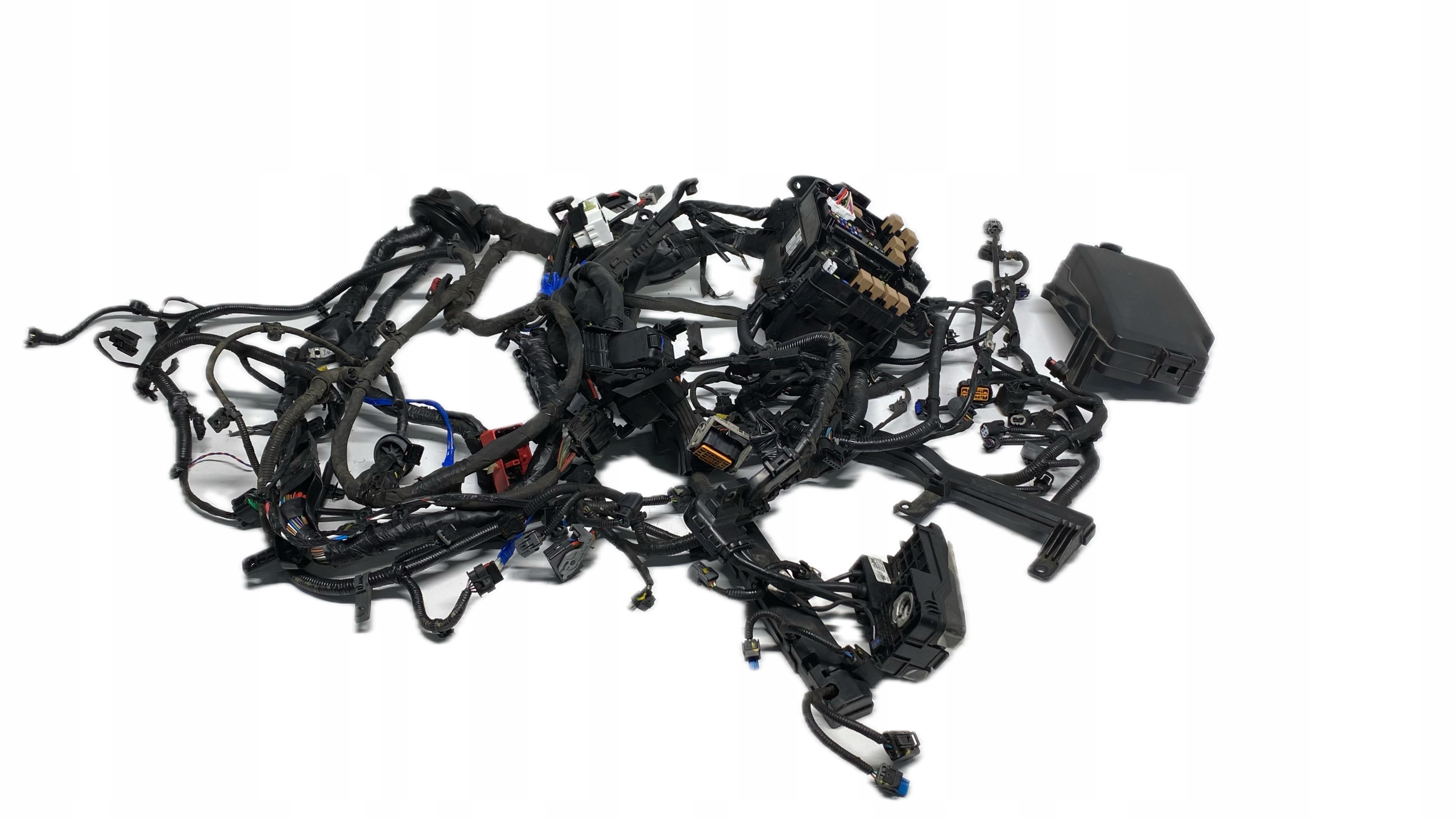 KIA CEED III 1.6 CERI D4FE PUSZKA BBUDOWA BEZPIECZNIKÓW INSTALACJA 17-24