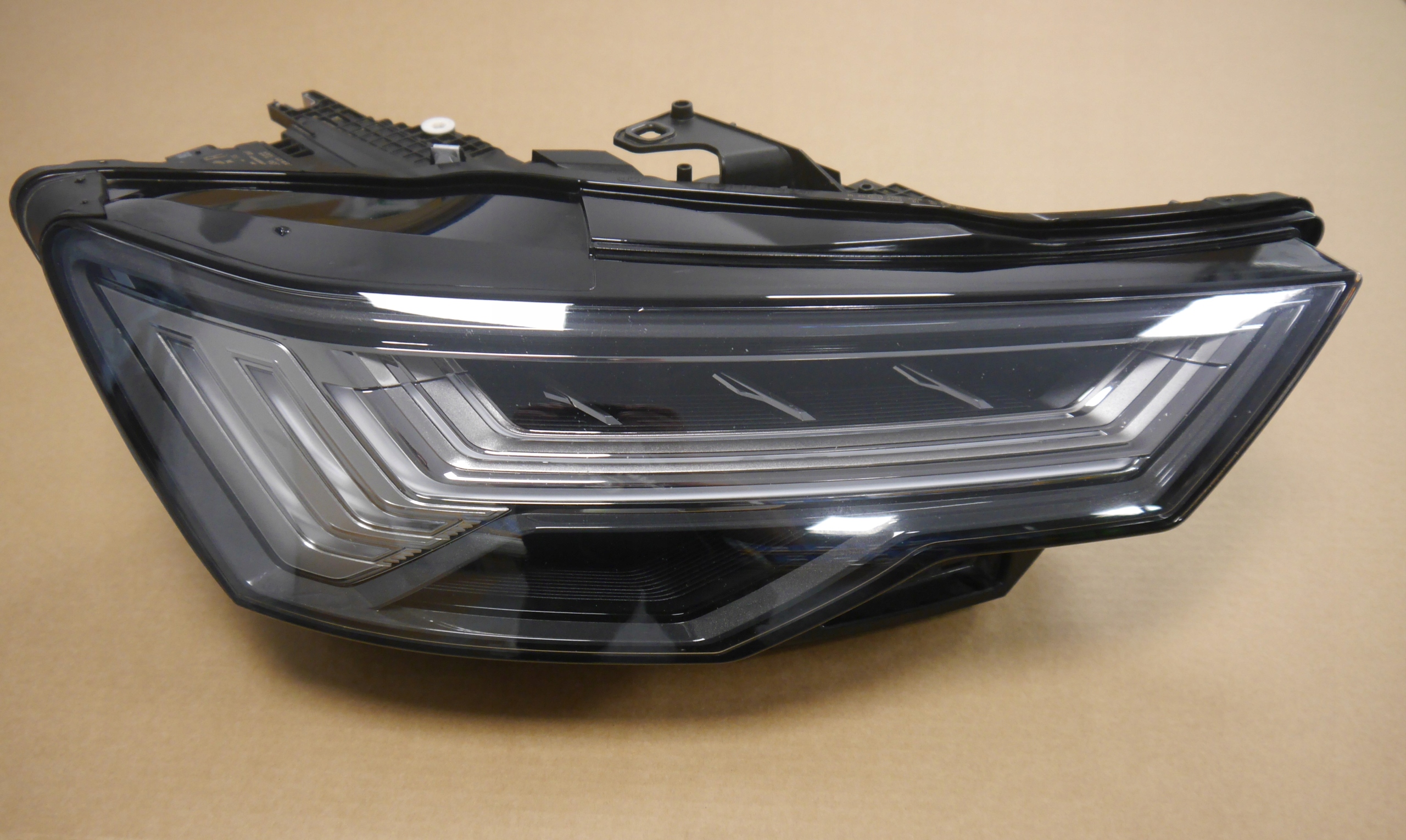 AUDI A6 C8 LAMPA PRAWA MATRIX 4K0941036 • Opinie - Allegro