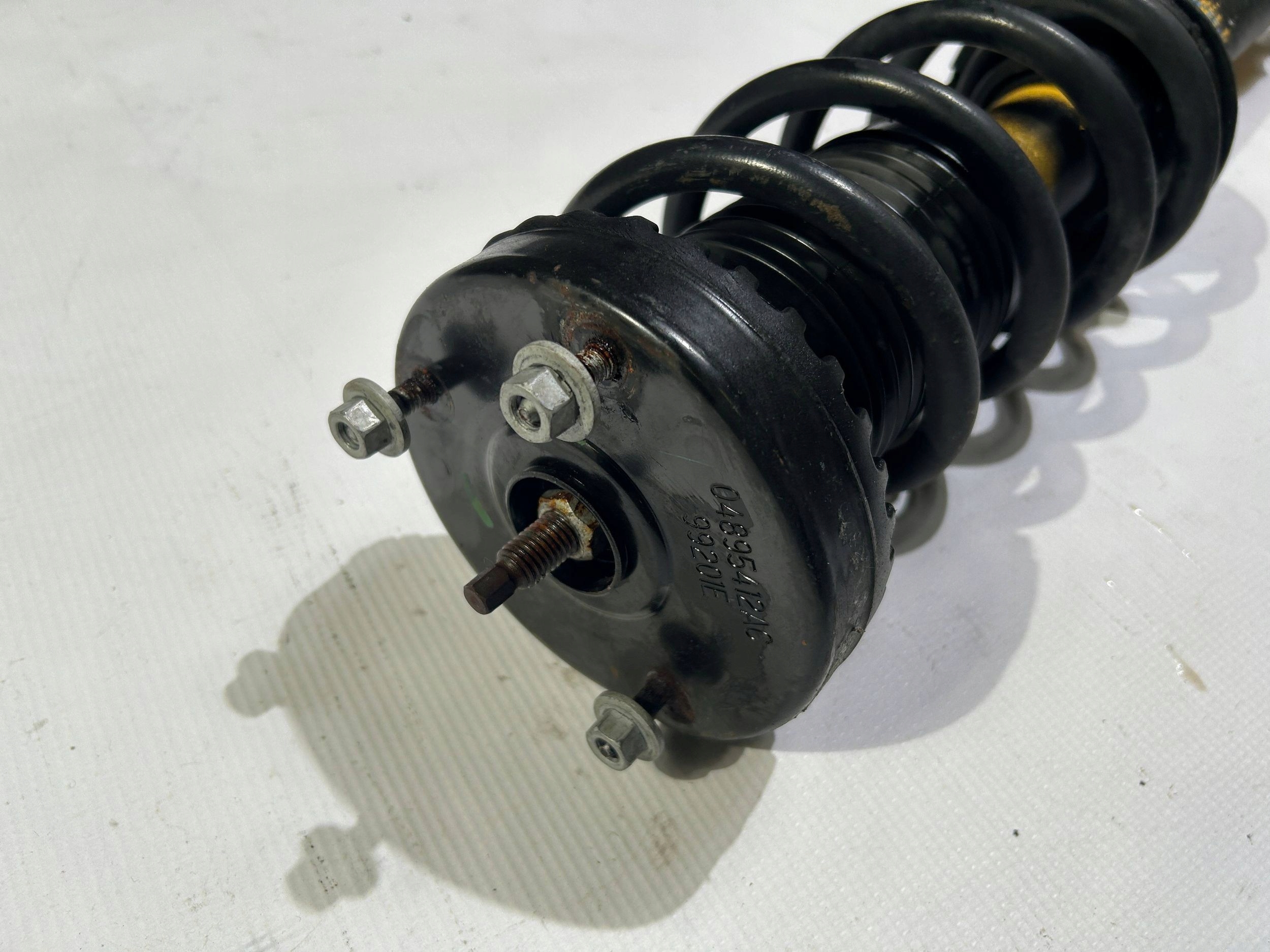 shock absorber Bilstein left front Mcperson Dodge Charger Challenger 2006r