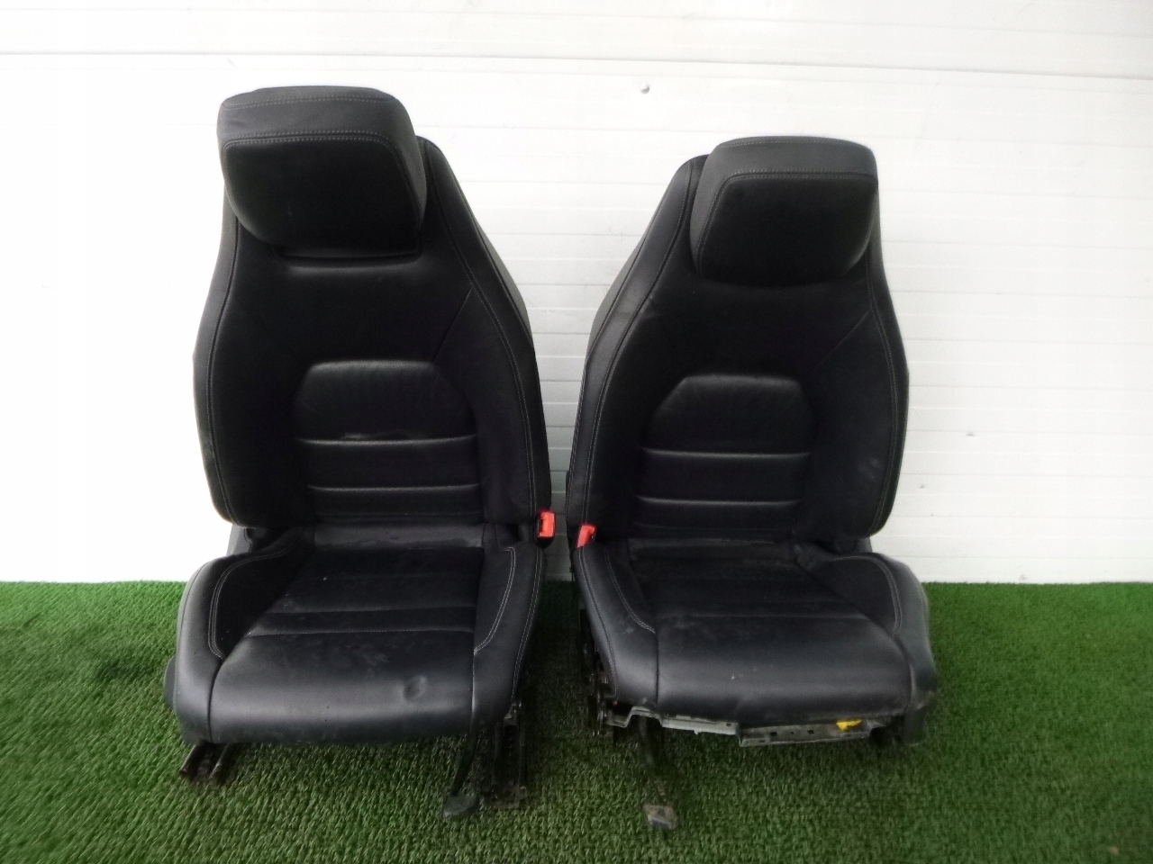 E-Class W207 переднее левое кожаное сиденье OE