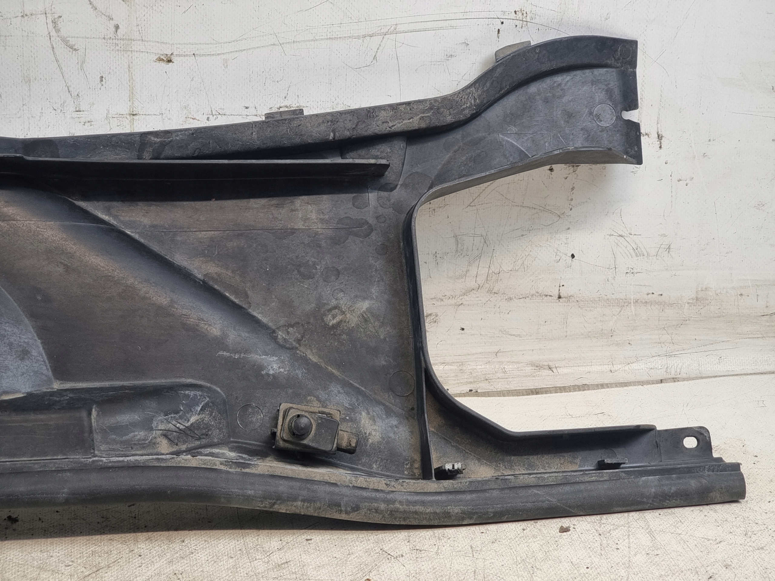 BMW E90 2.0D 2007r ANGLIK cover MIKROFILTRA cab 692427710
