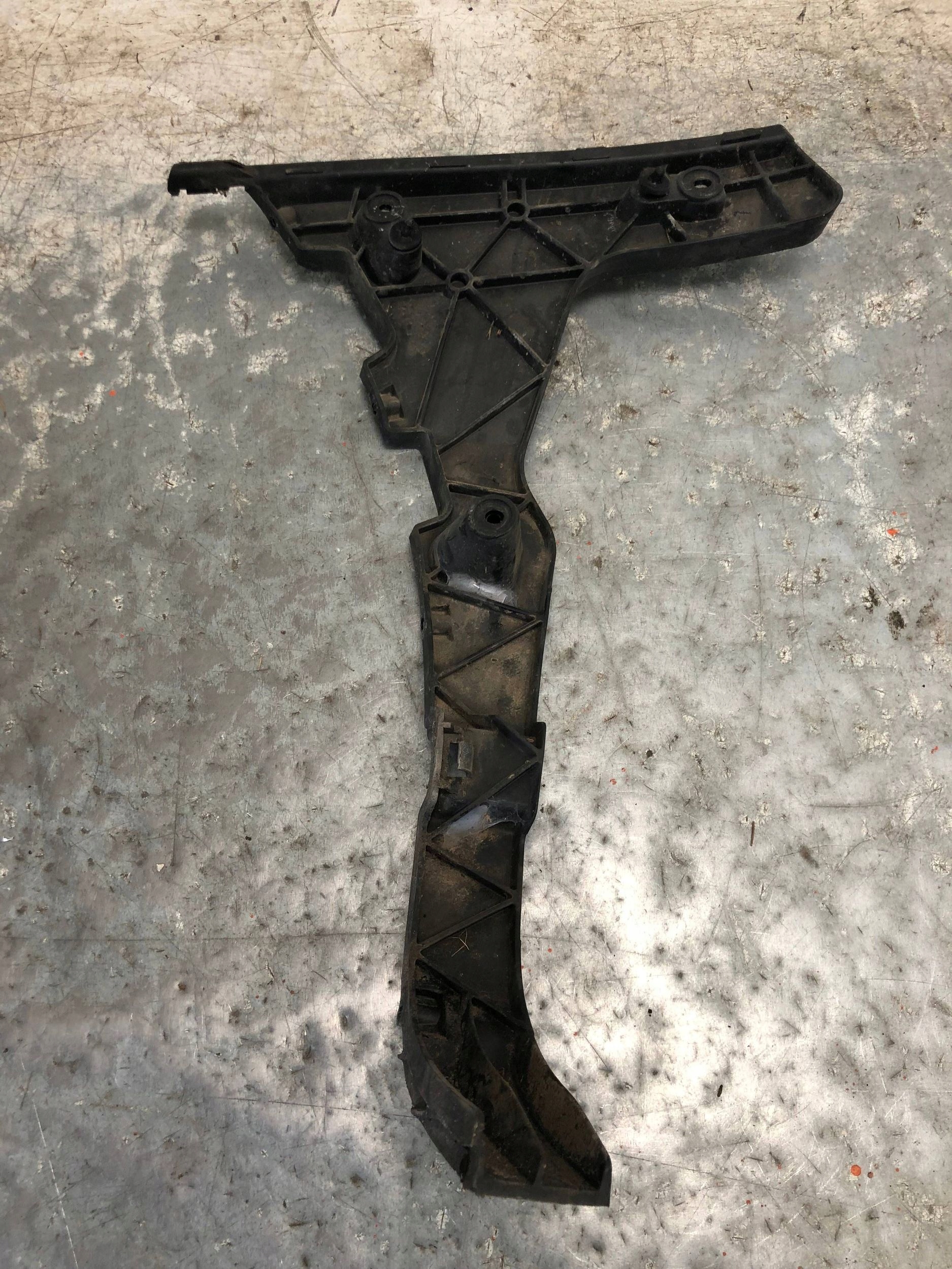 bumper bracket right rear part AUDI Q5 8R0807454B