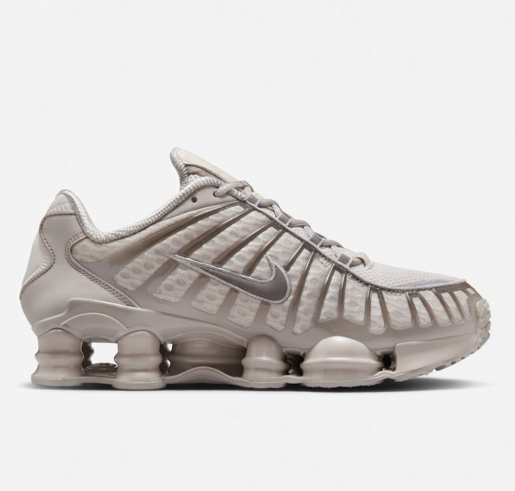 Boty Nike Shox Tl AV3595 104 Velikost 38,5