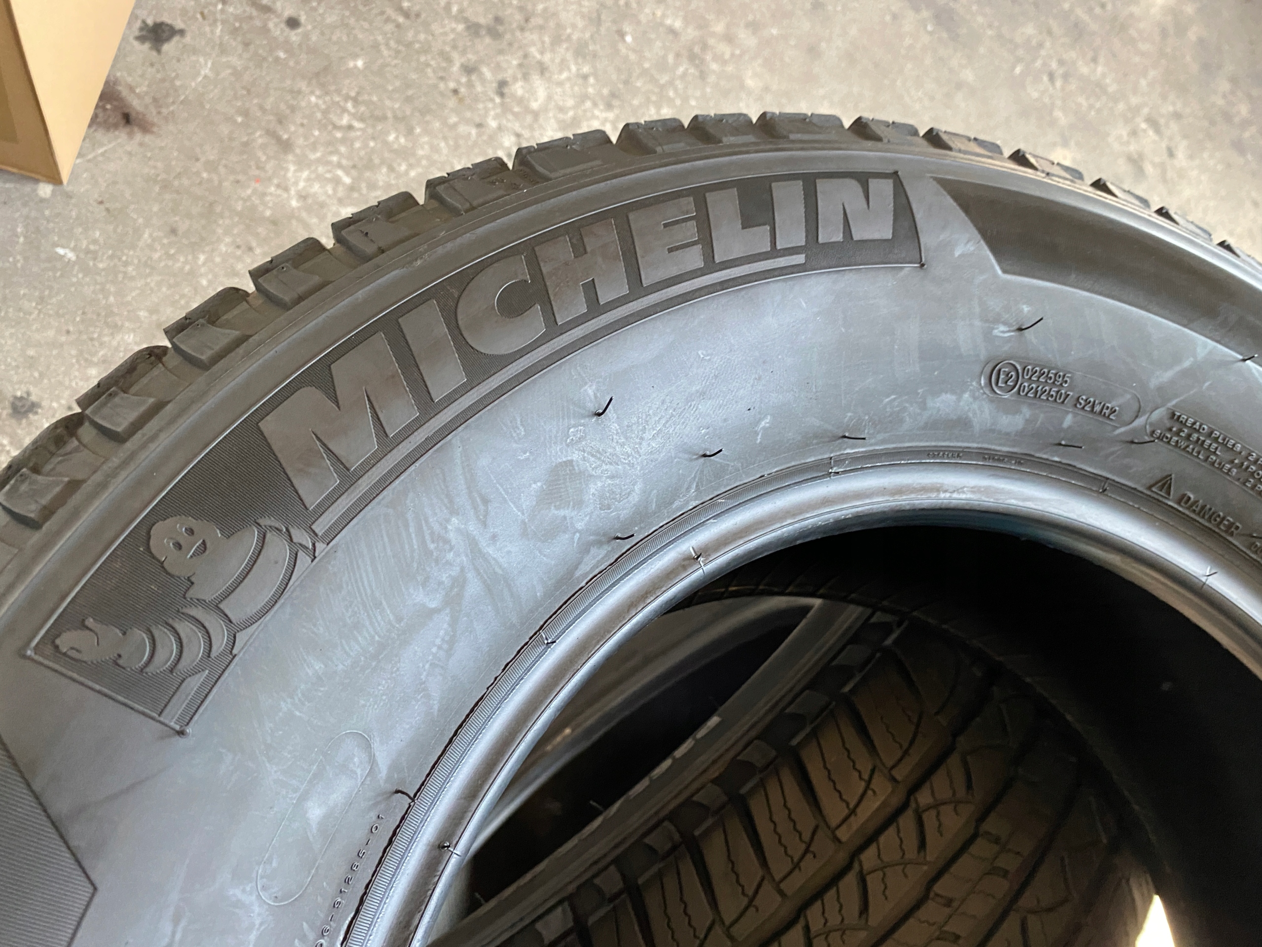 2 tyres summer 265/65R17 Michelin Latitude Tour 6mm