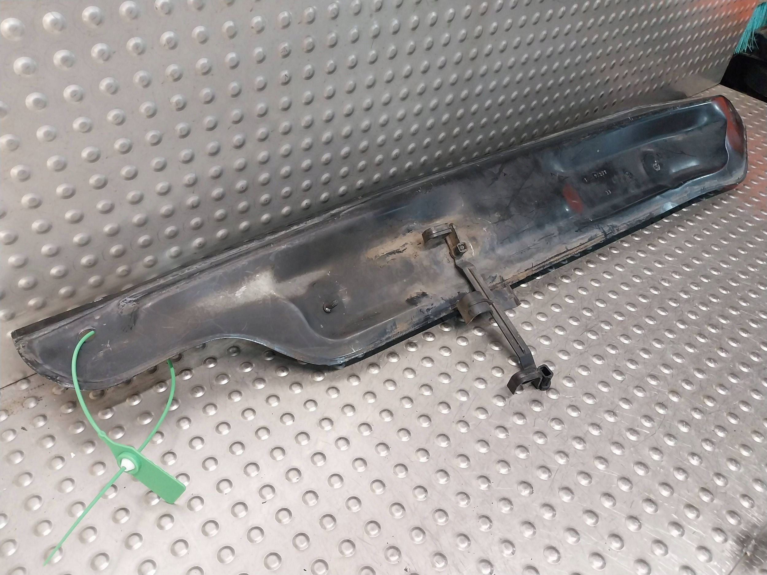 torpedo upper 1K0805277 VW GOLF VI