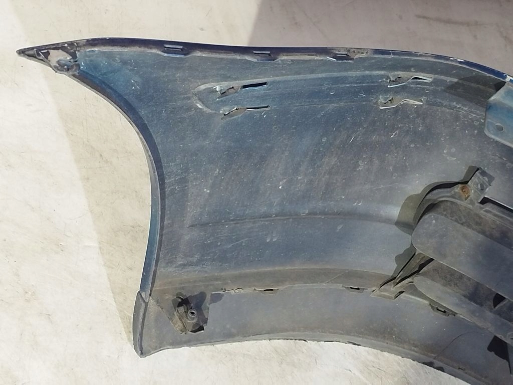 Toyota Avensis T25 II 2 bumper front front 8P4