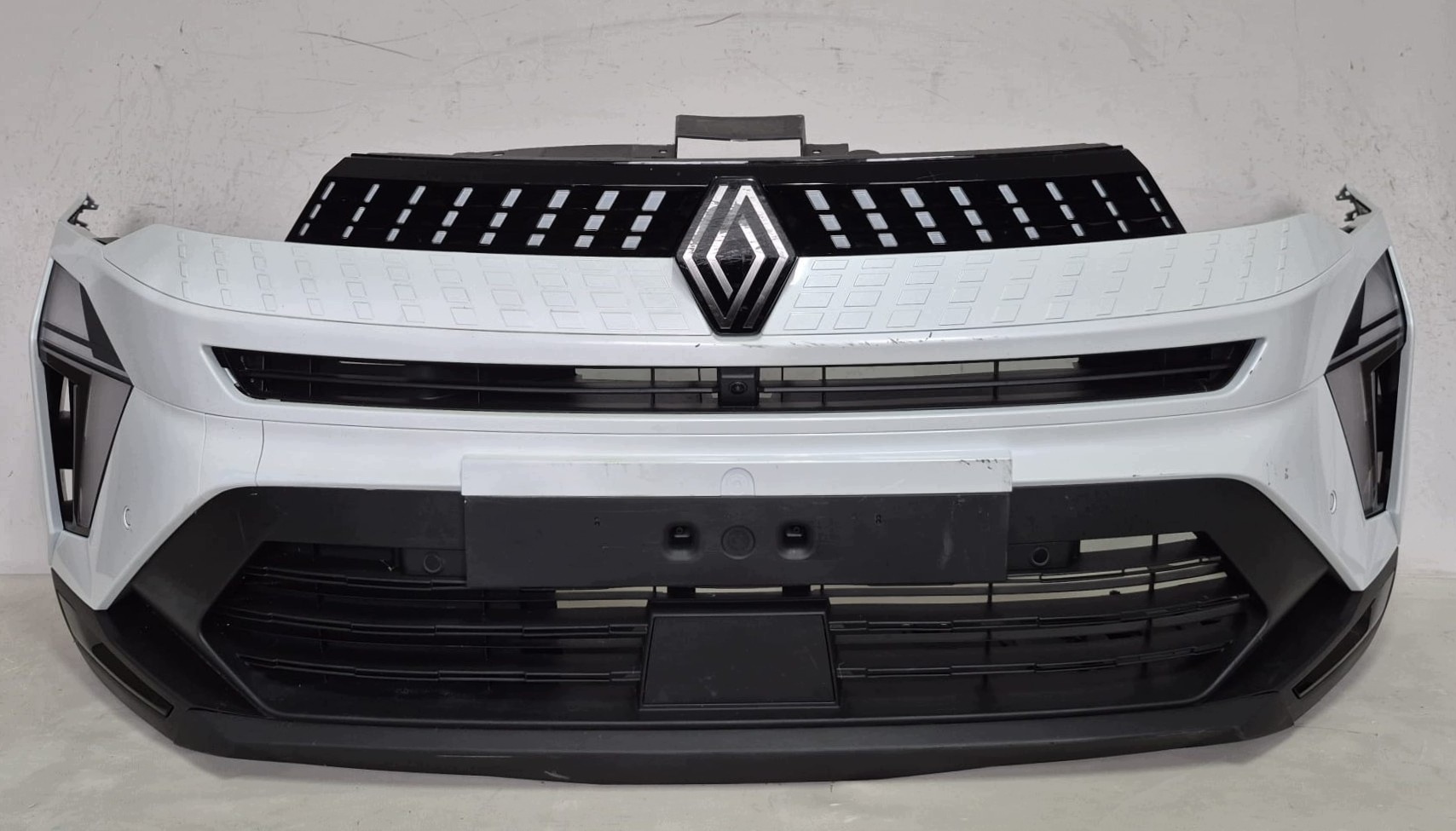 RENAULT CAPTUR II 2 LIFT 24- bumper front front 6XPDC RADAR 620264889R