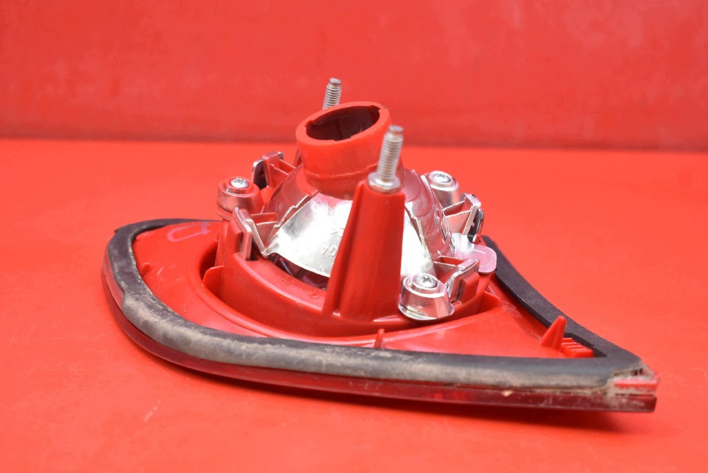 light right rear part rear 3C5945094E VW PASSAT B6 sedan 05-10