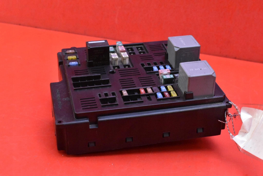 блок предохранителей 31473772 volvo S90 2 II 2.0 D4 190 ЛС 16-20