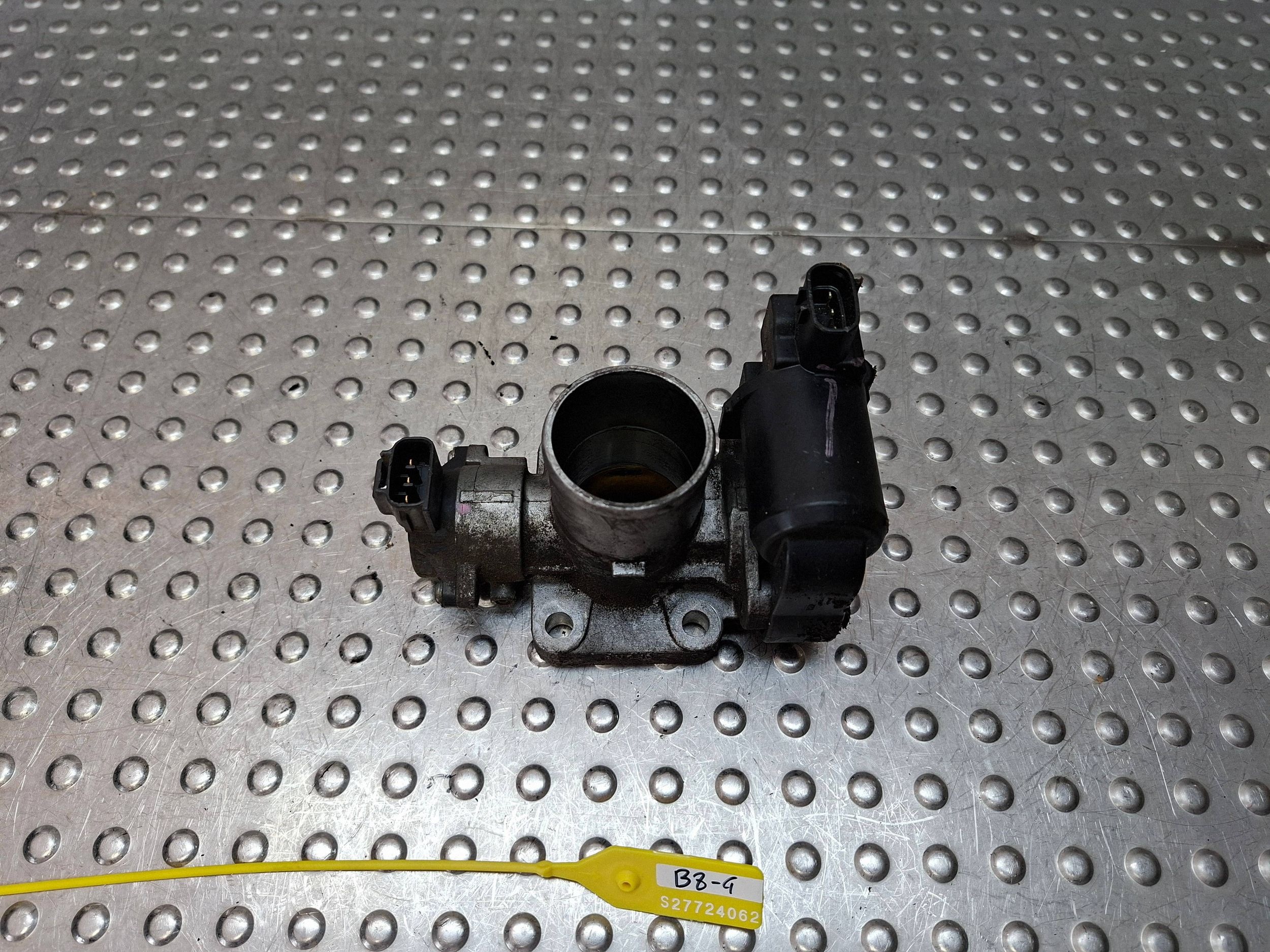 papillon des gaz TOYOTA COROLLA E12 01-06 1.4 D4D 192300-2010