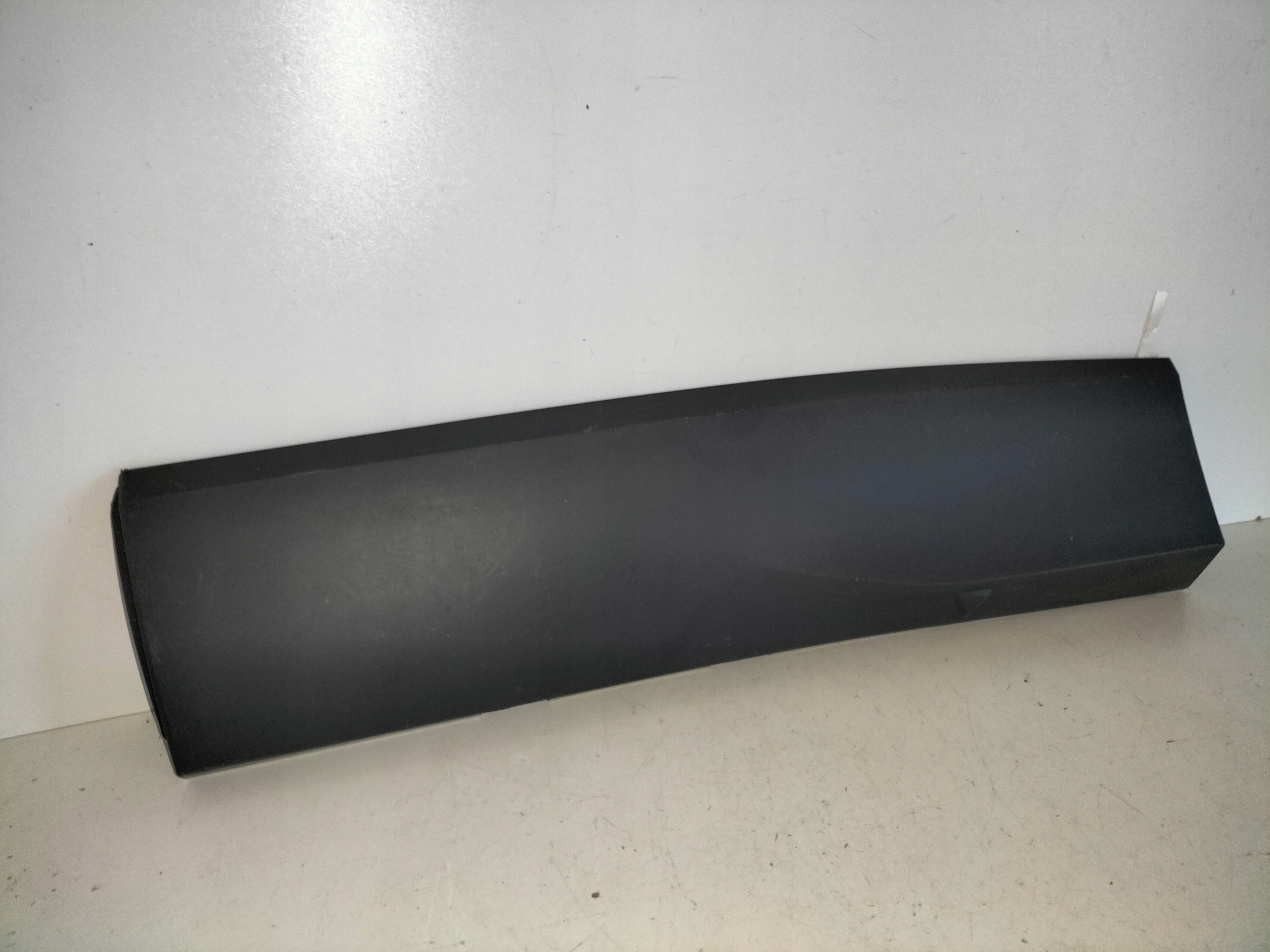 moulding cap door rear part left VW TIGUAN III 24