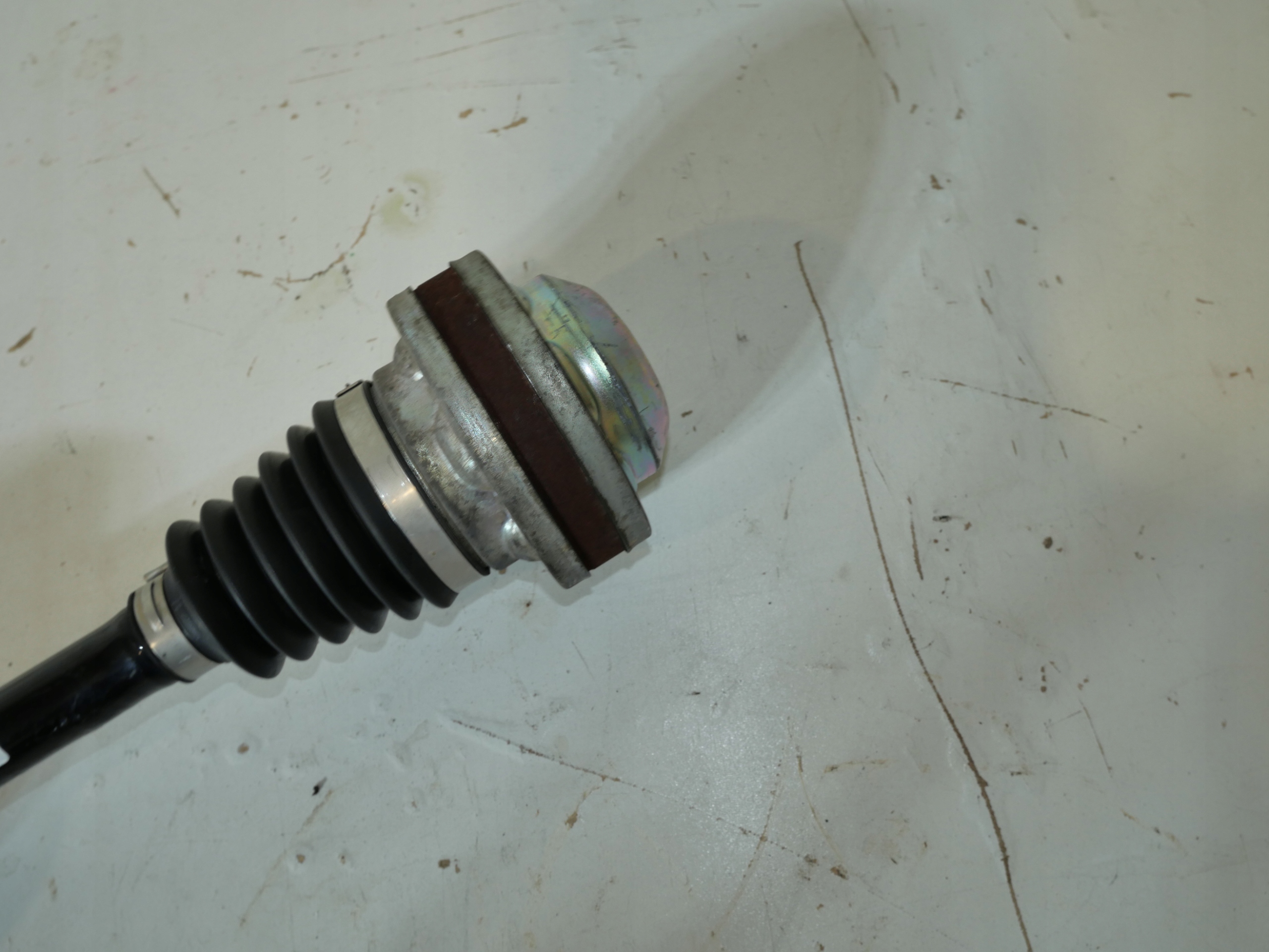 semi-axis front VW TIGUAN 5N0407763D