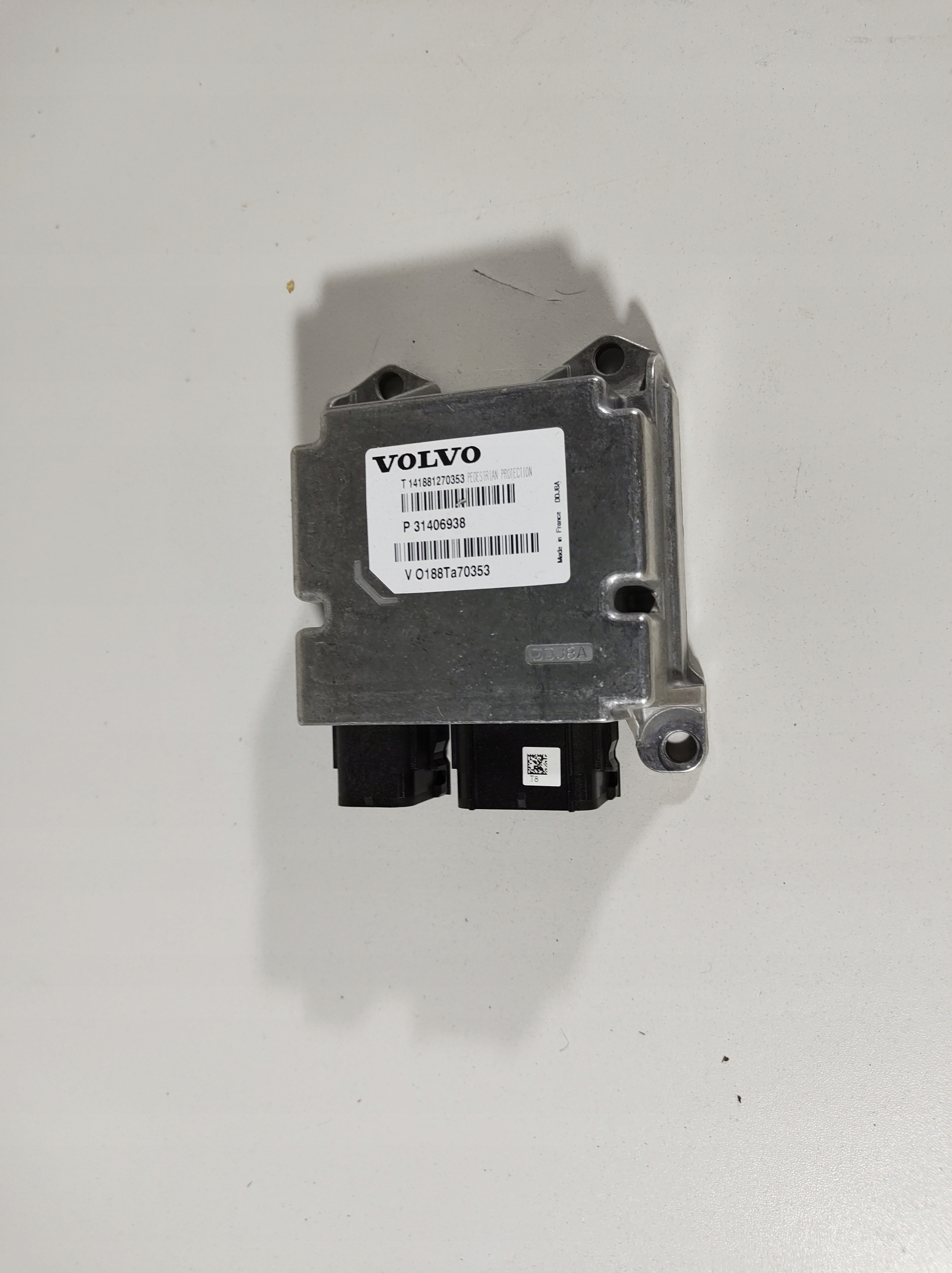 VOLVO V40 12-модуль пешеходной подушки