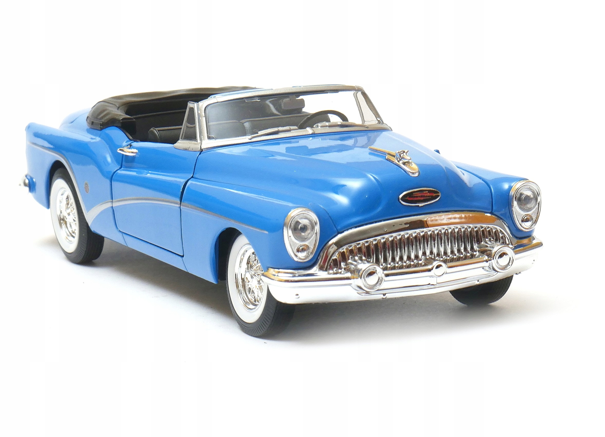 Buick Skylark 1953 model Welly 1:24 open top modrý