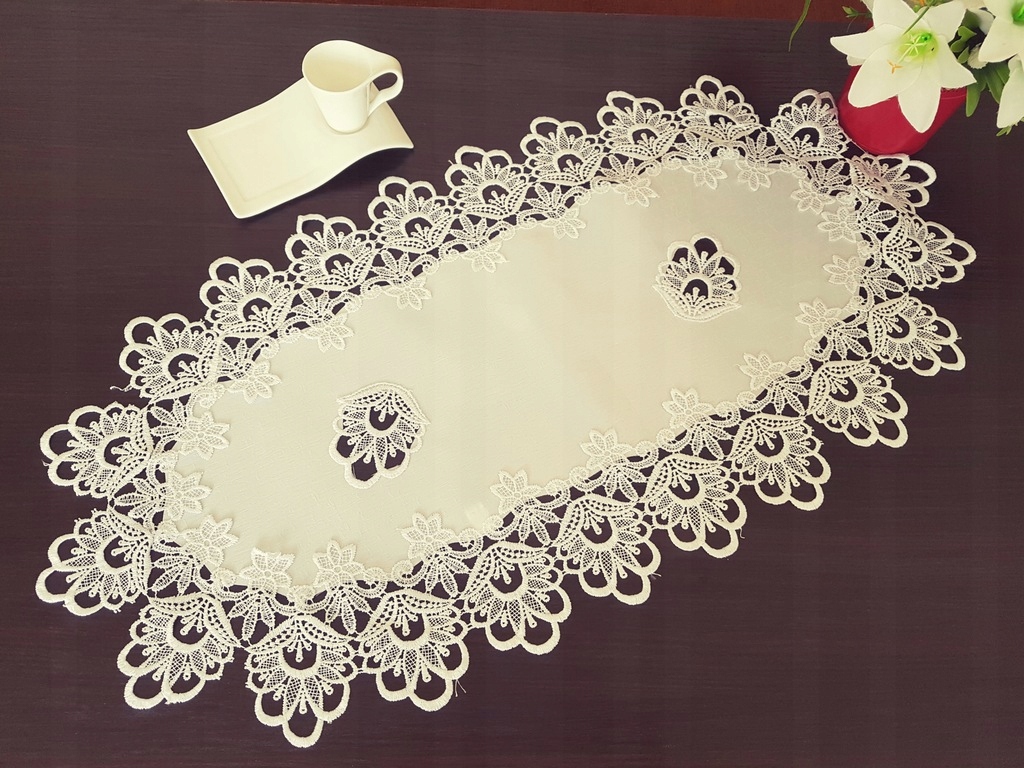 

Bieżnik krem 40 x 85 cm owal gipiura