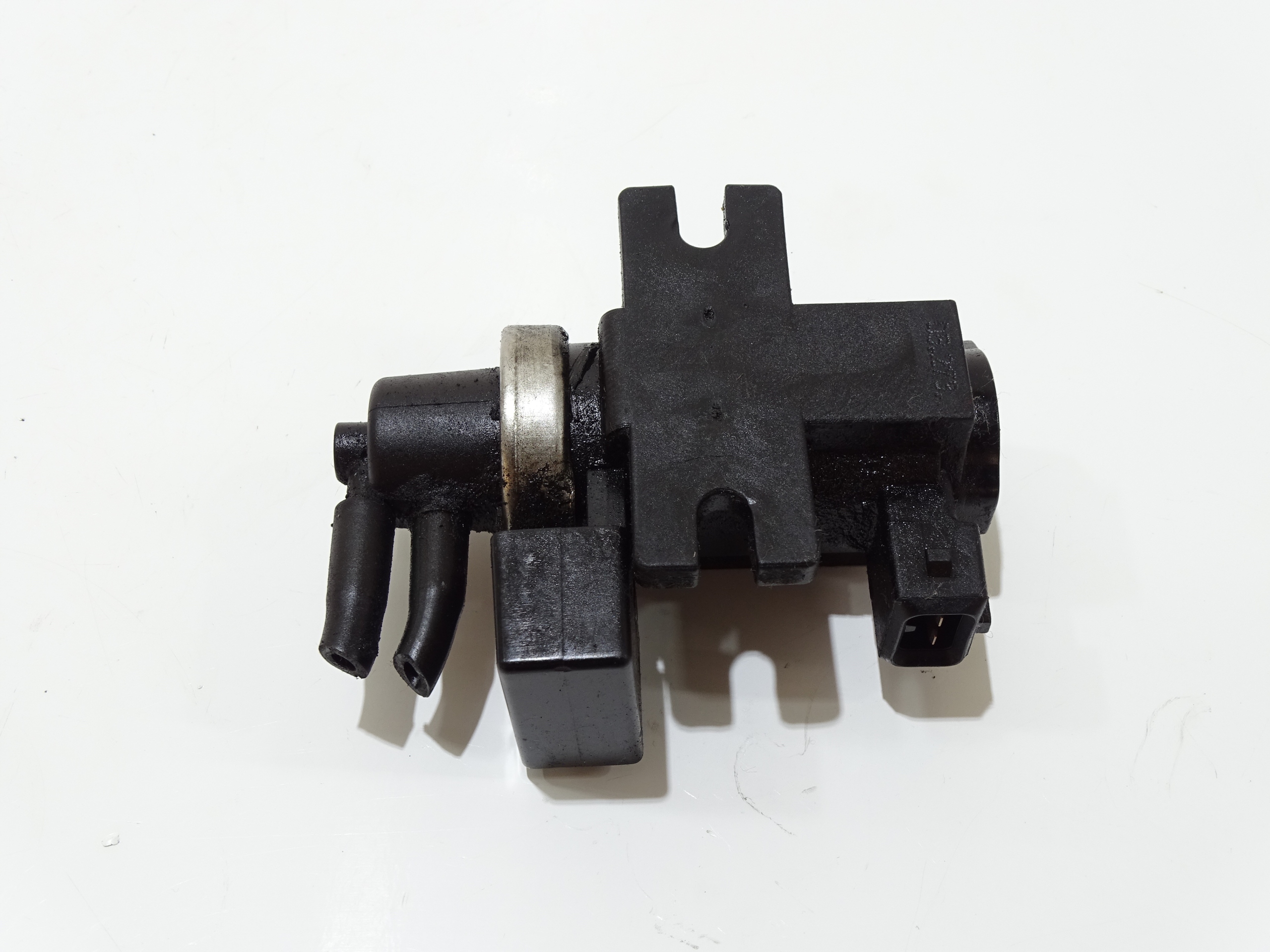 Vanne à vide BMW E60 E61 OE 2247906 (4817504)