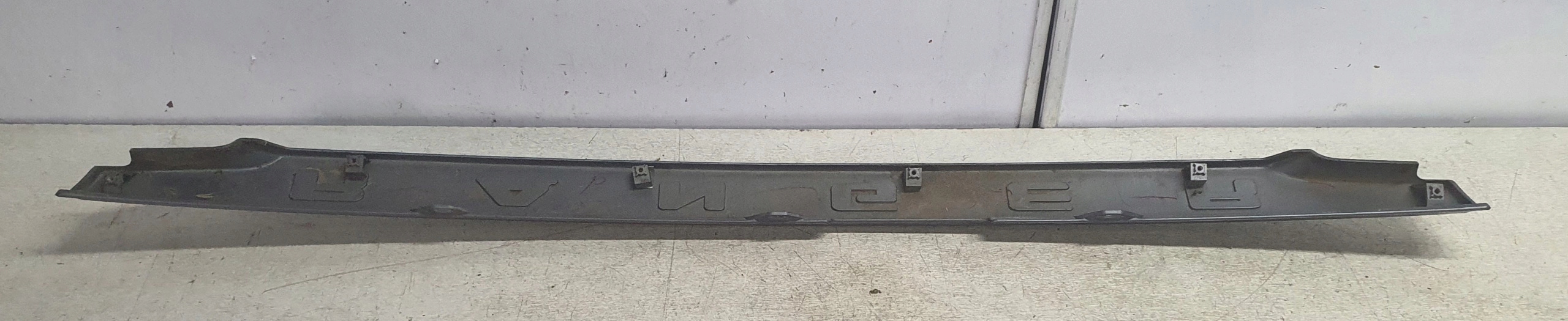 moulding upper grille FORD RANGER LIFT 09