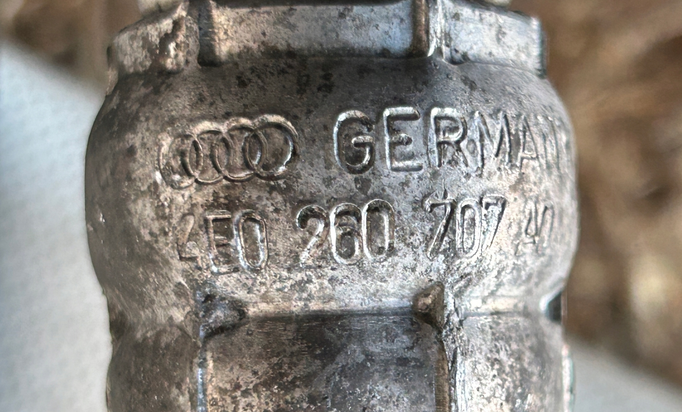 vedení hadice klimatizaci AUDI A8 D3 4E0260707AQ