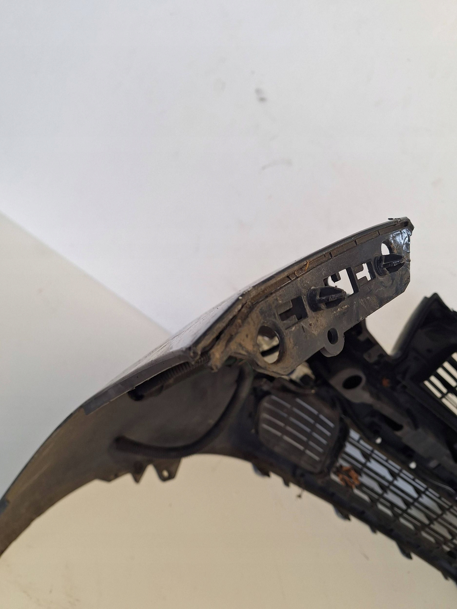 PEUGEOT 308 T9 13-17 bumper + LED