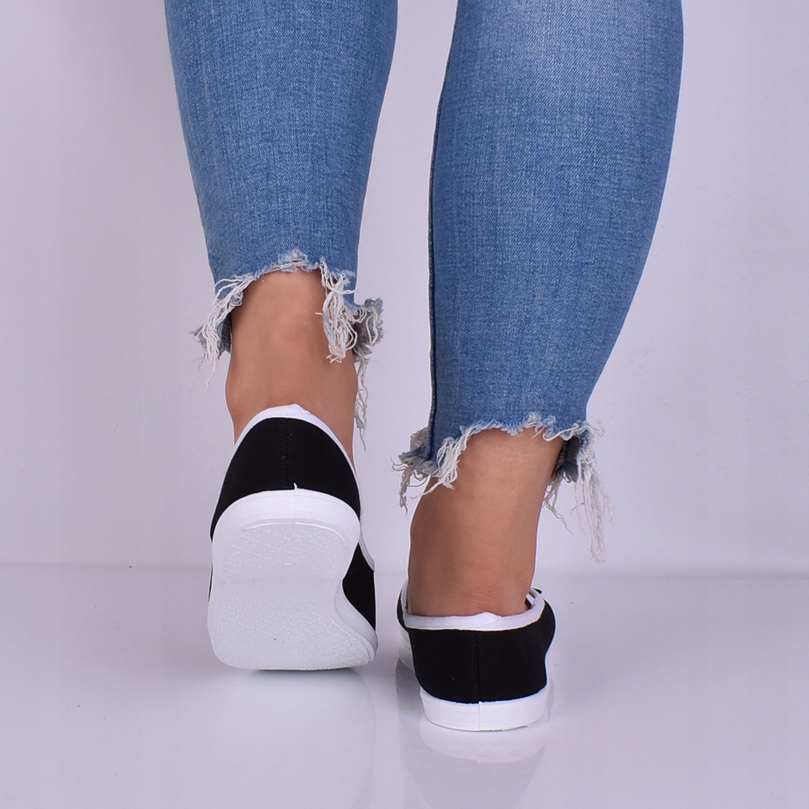 DAMSKIE BALERINY LEKKIE MATERIAŁOWE WYGODNE WSUWANE PRZEWIEWNE Rozmiar 40