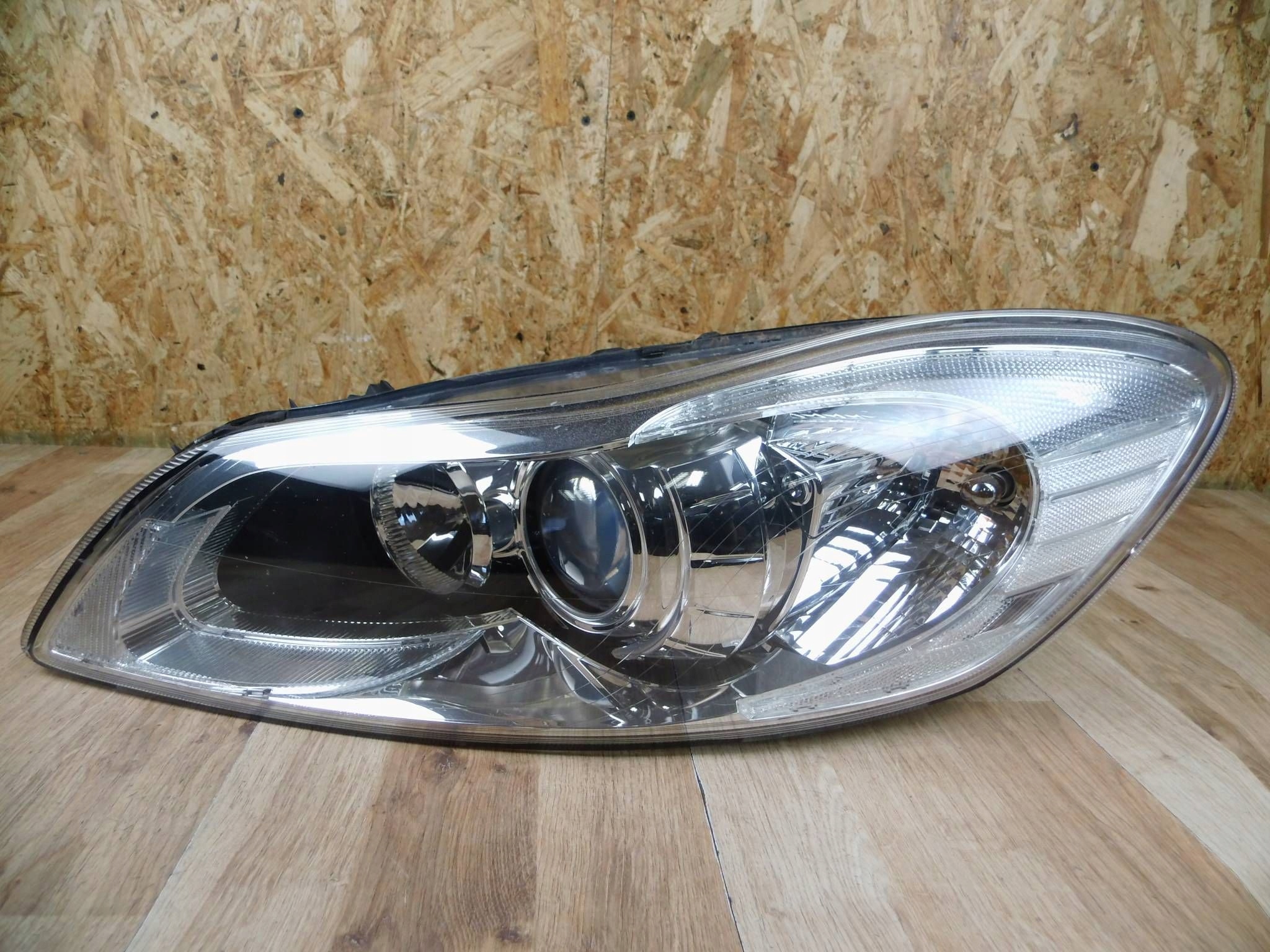 Volvo C30 2010-2012 LIFT light left front front left 31214803