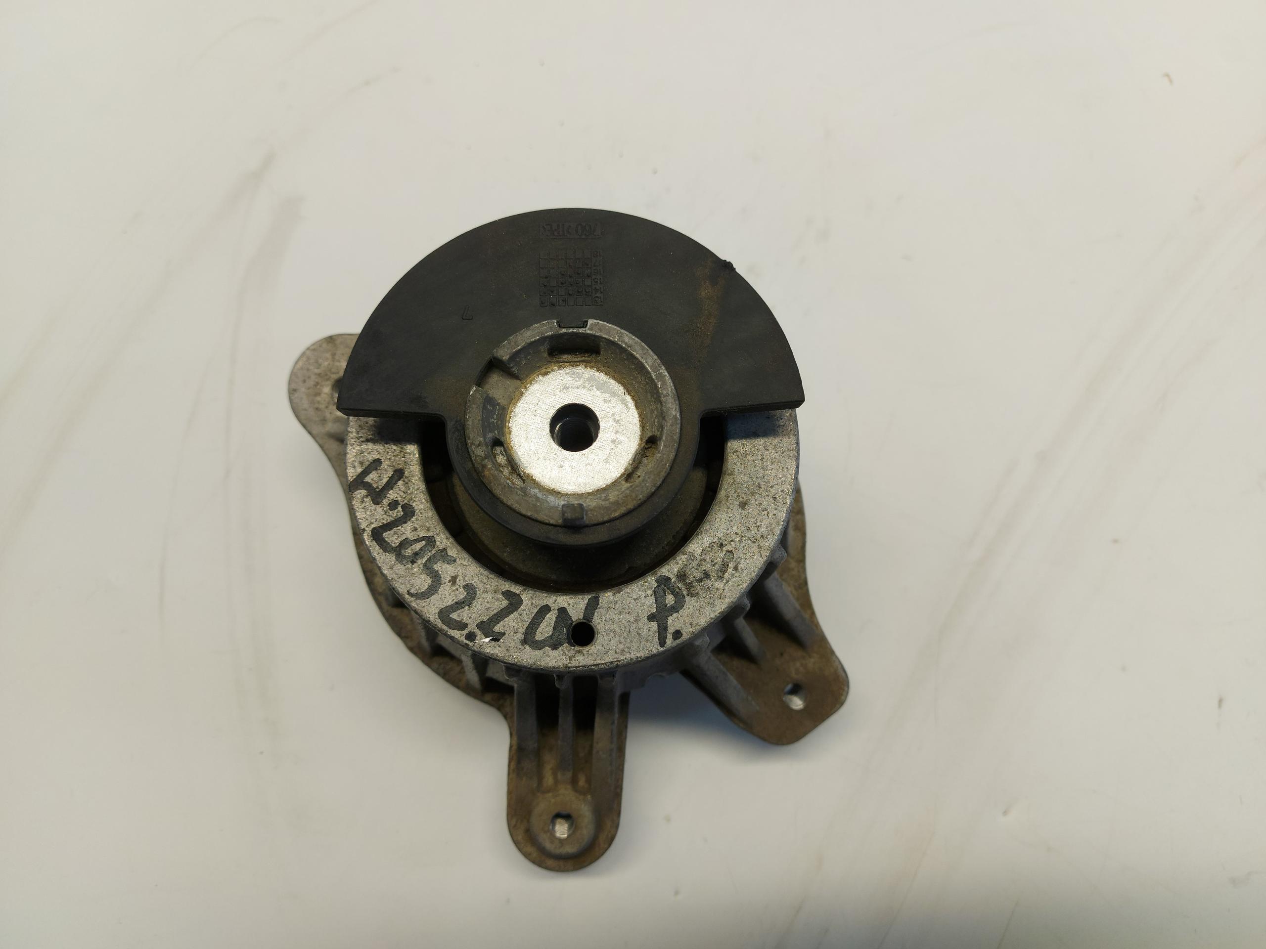 Mercedes W205 engine mount right 2.2 cdi a651 a2052406717