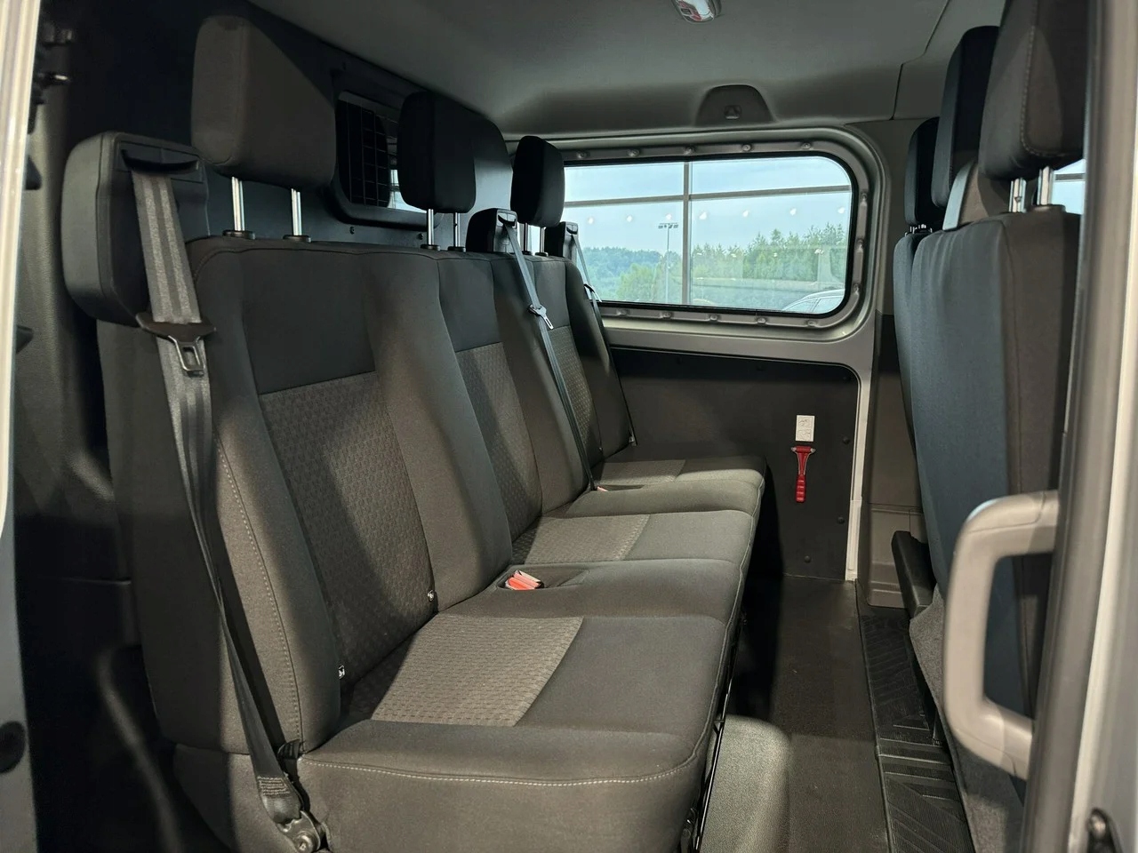 Potahy Nový Ford Transit Custom od 2024 6 osob Brigáda bs
