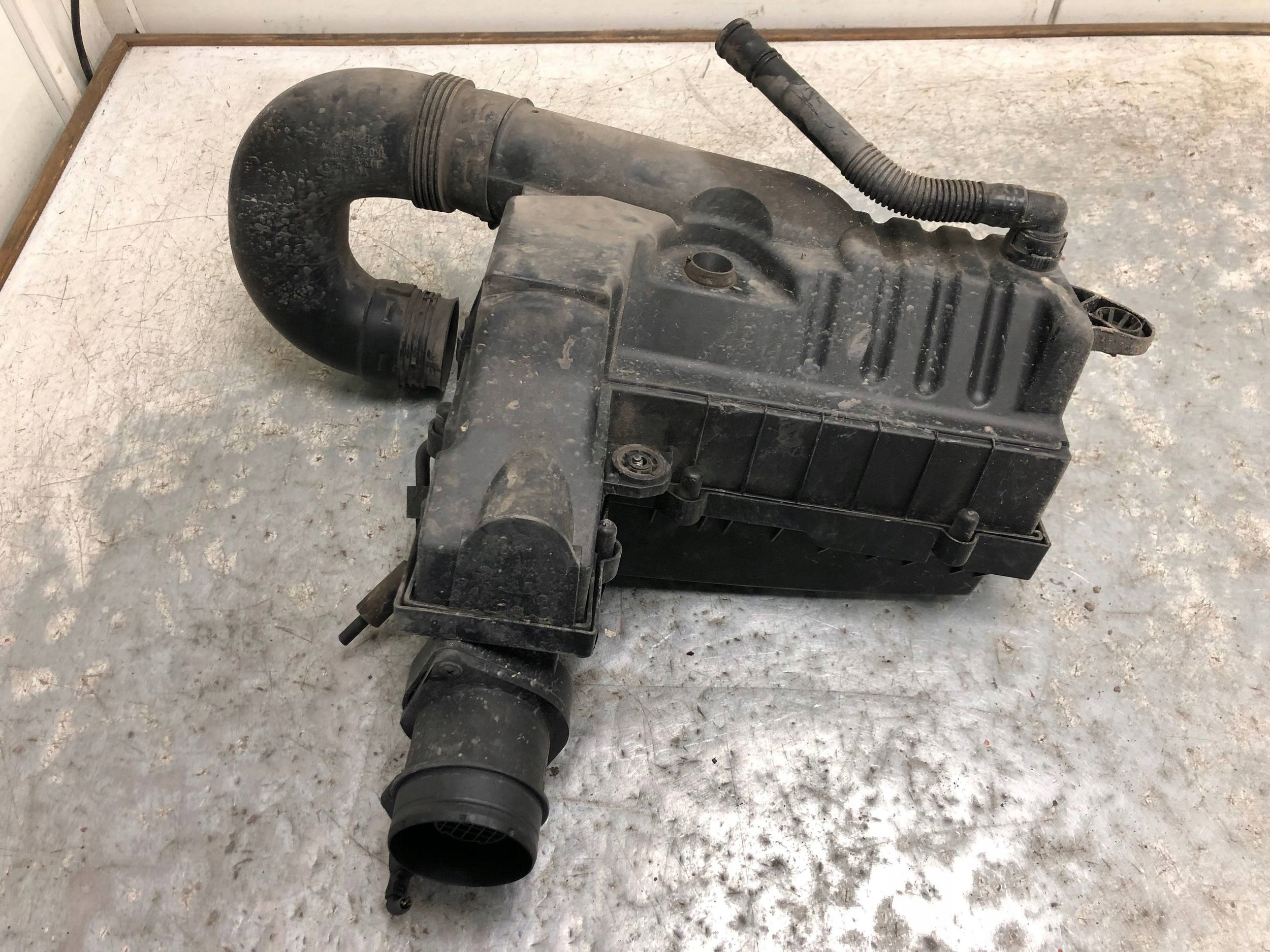 Gehäuse filter luft SEAT LEON II 3C0129607AD
