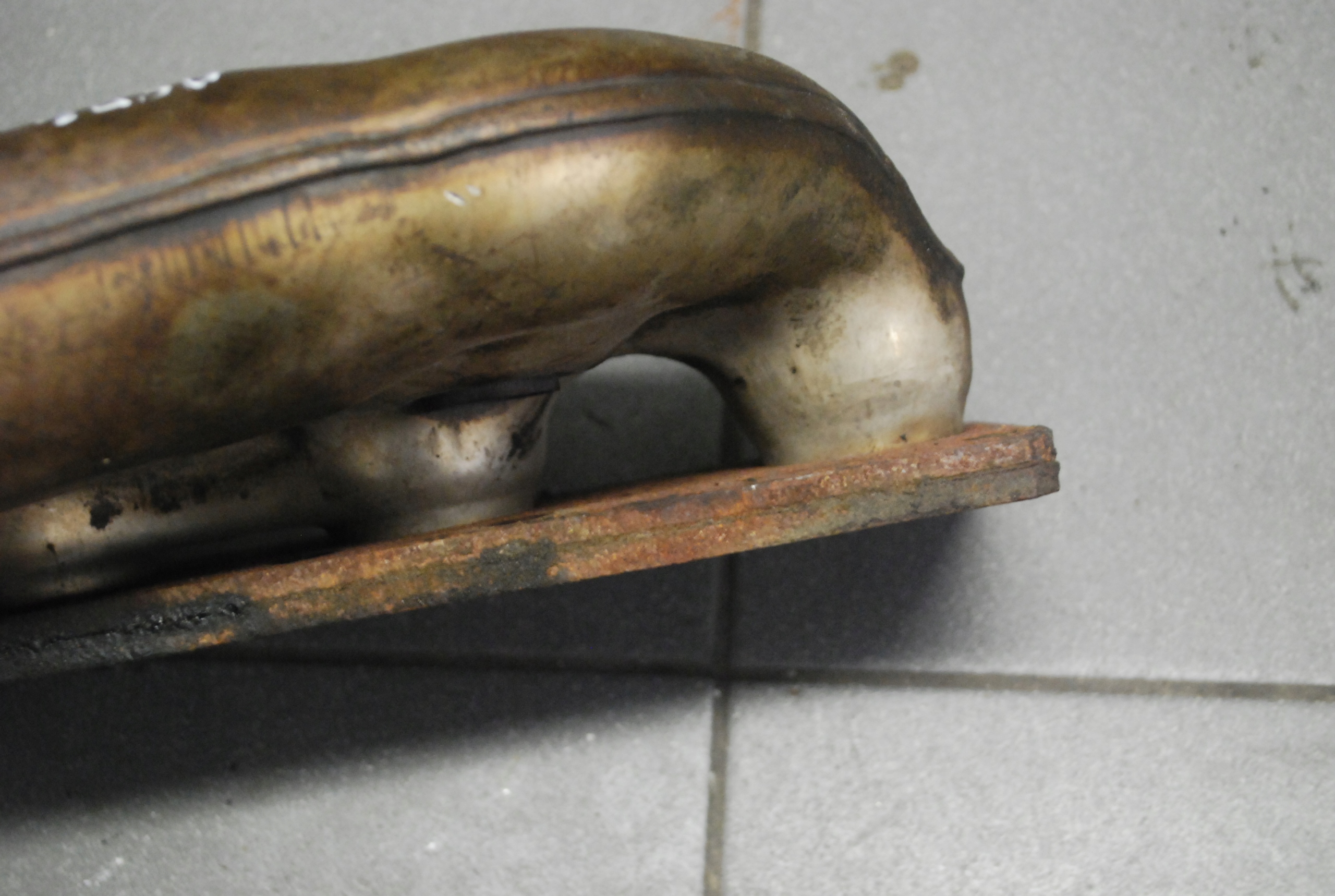 Audi OE 077253033E коллектор выпускной