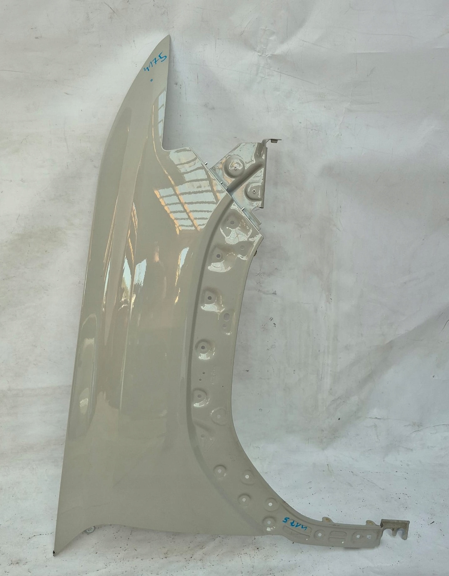 DACIA DUSTER III 23- fender right front front 631124149R